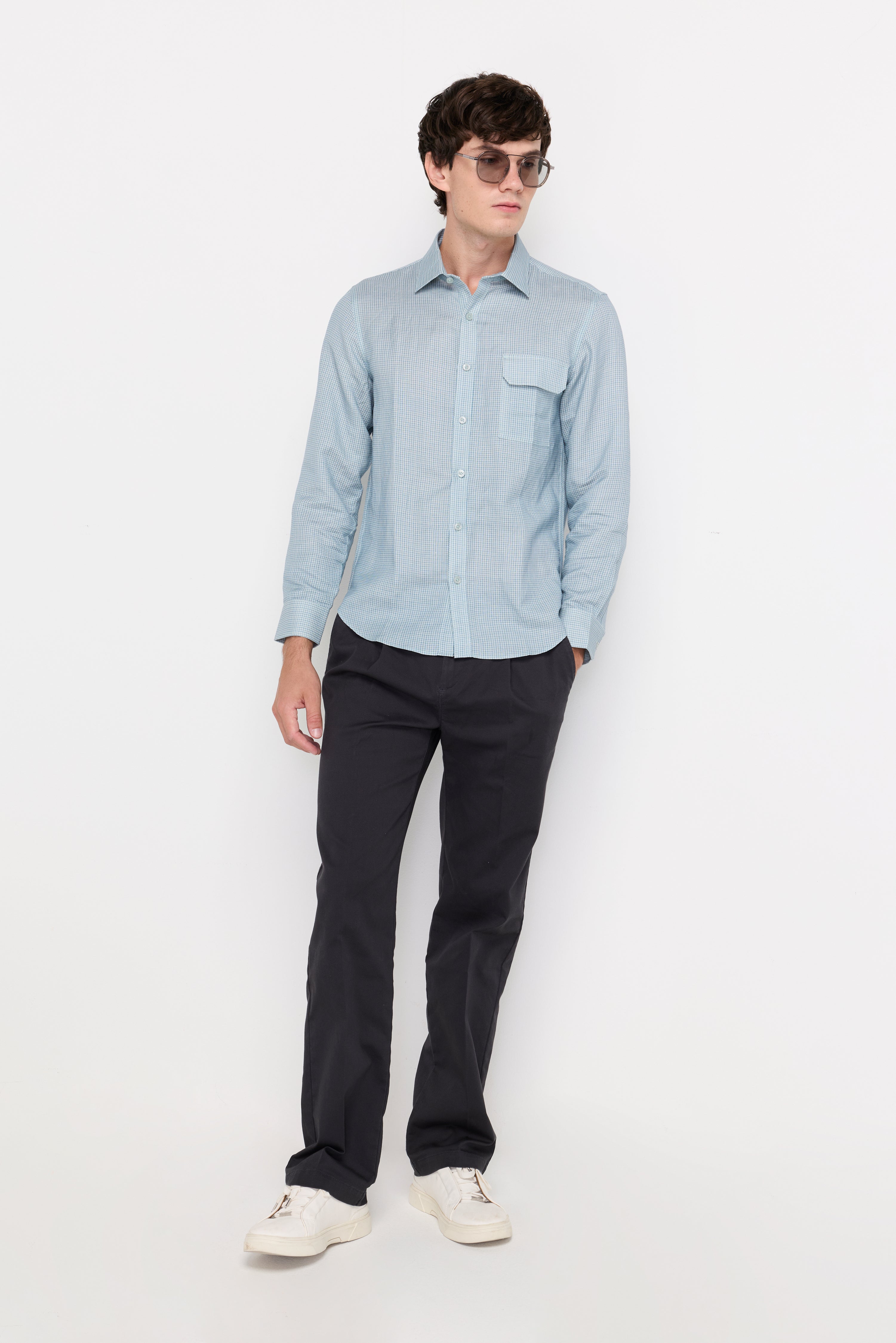 MICRO-TEXTURED STRAIGHT-LEG TROUSERS