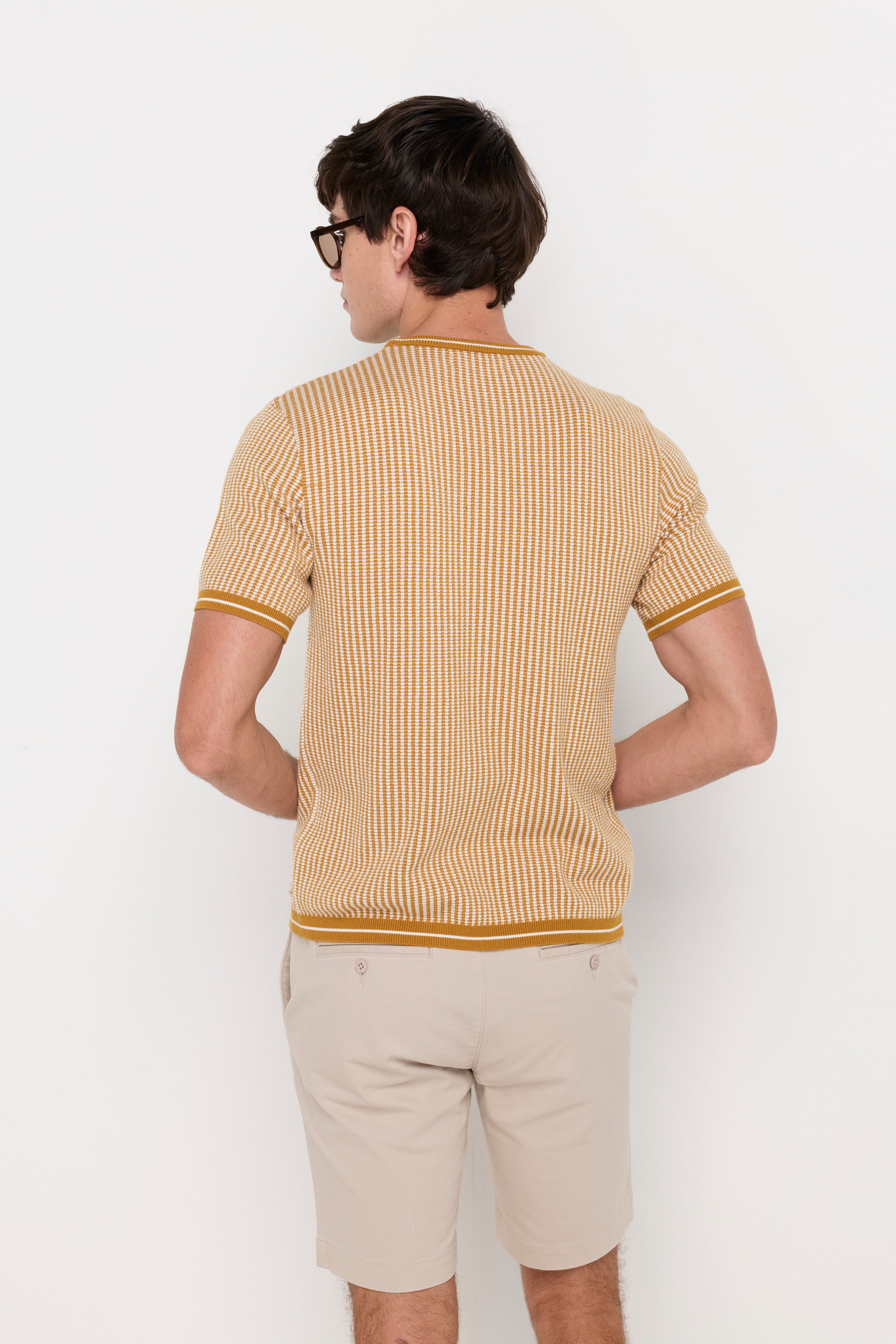 VERTICAL MICRO-STRIPE KNIT TEE