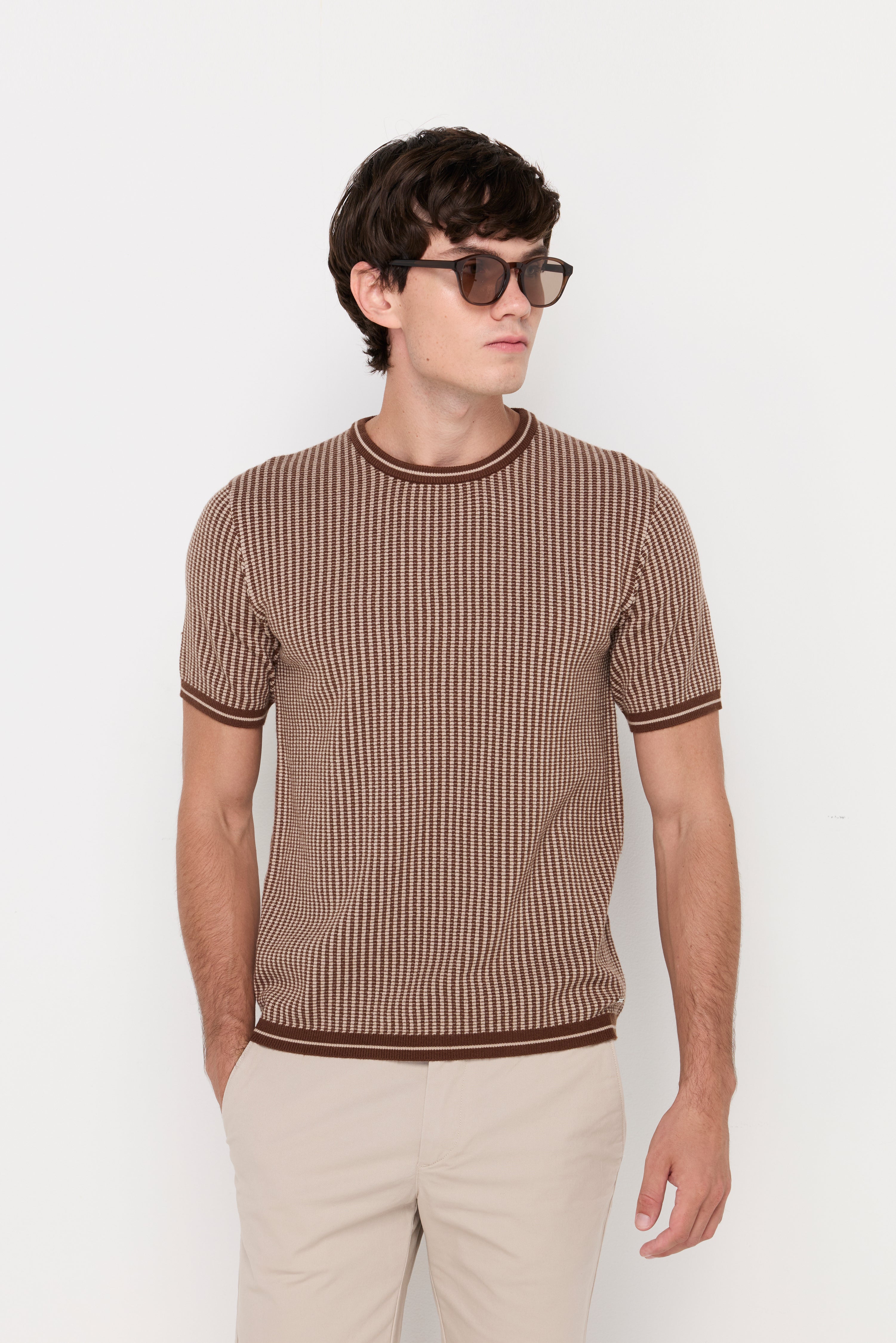VERTICAL MICRO-STRIPE KNIT TEE
