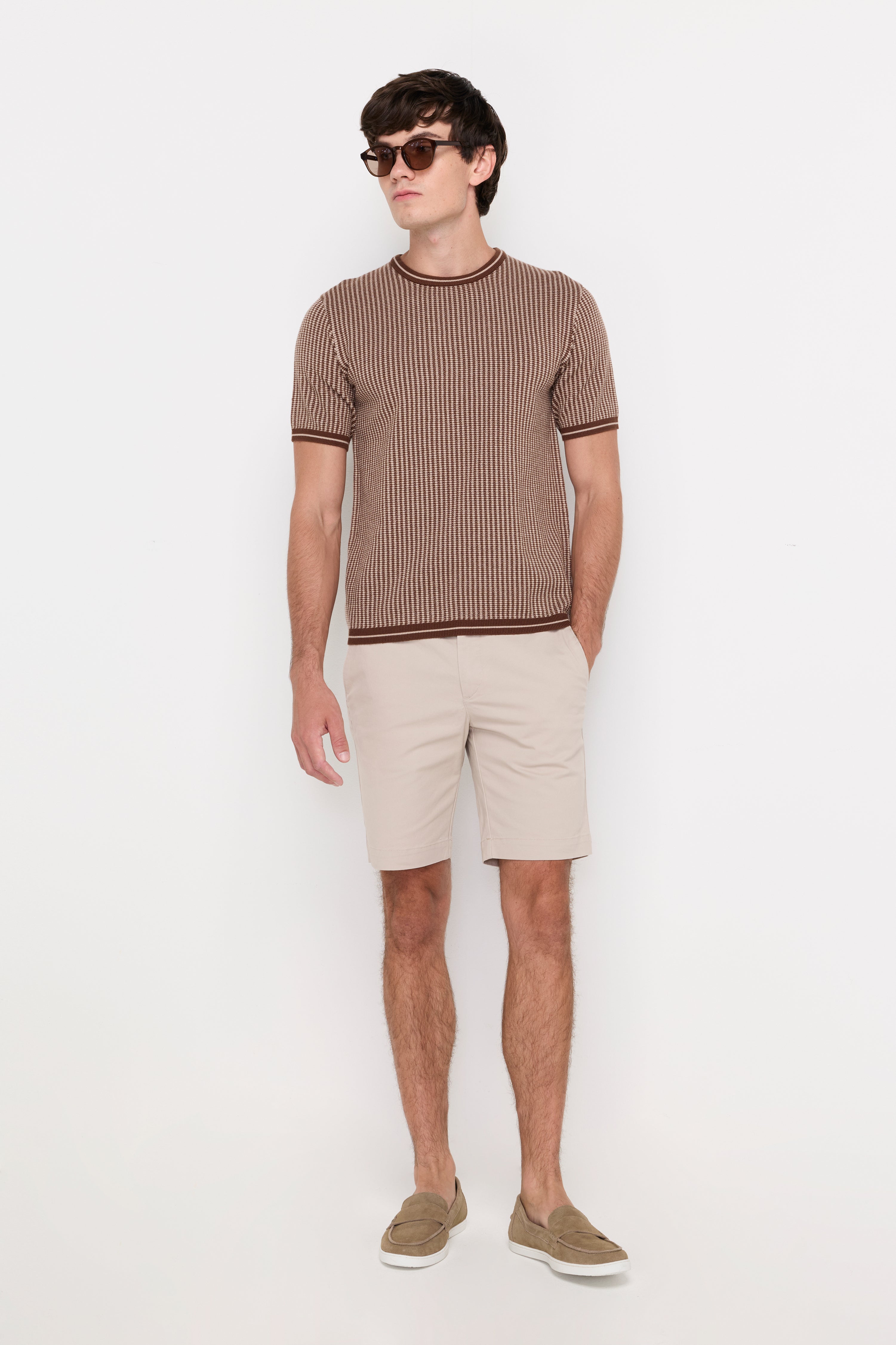 VERTICAL MICRO-STRIPE KNIT TEE