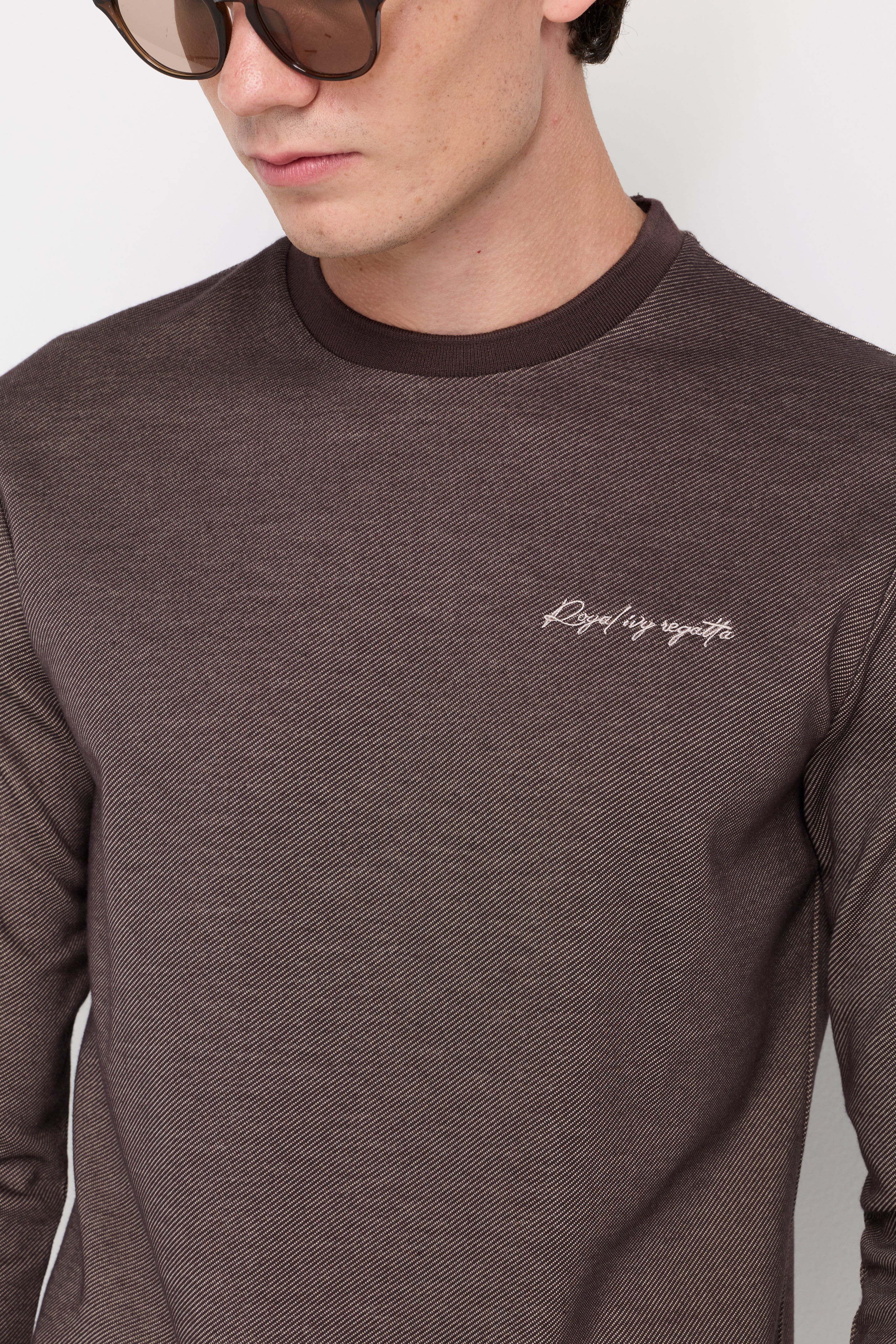 MICRO-TEXTURED KNIT CREW NECK TOP