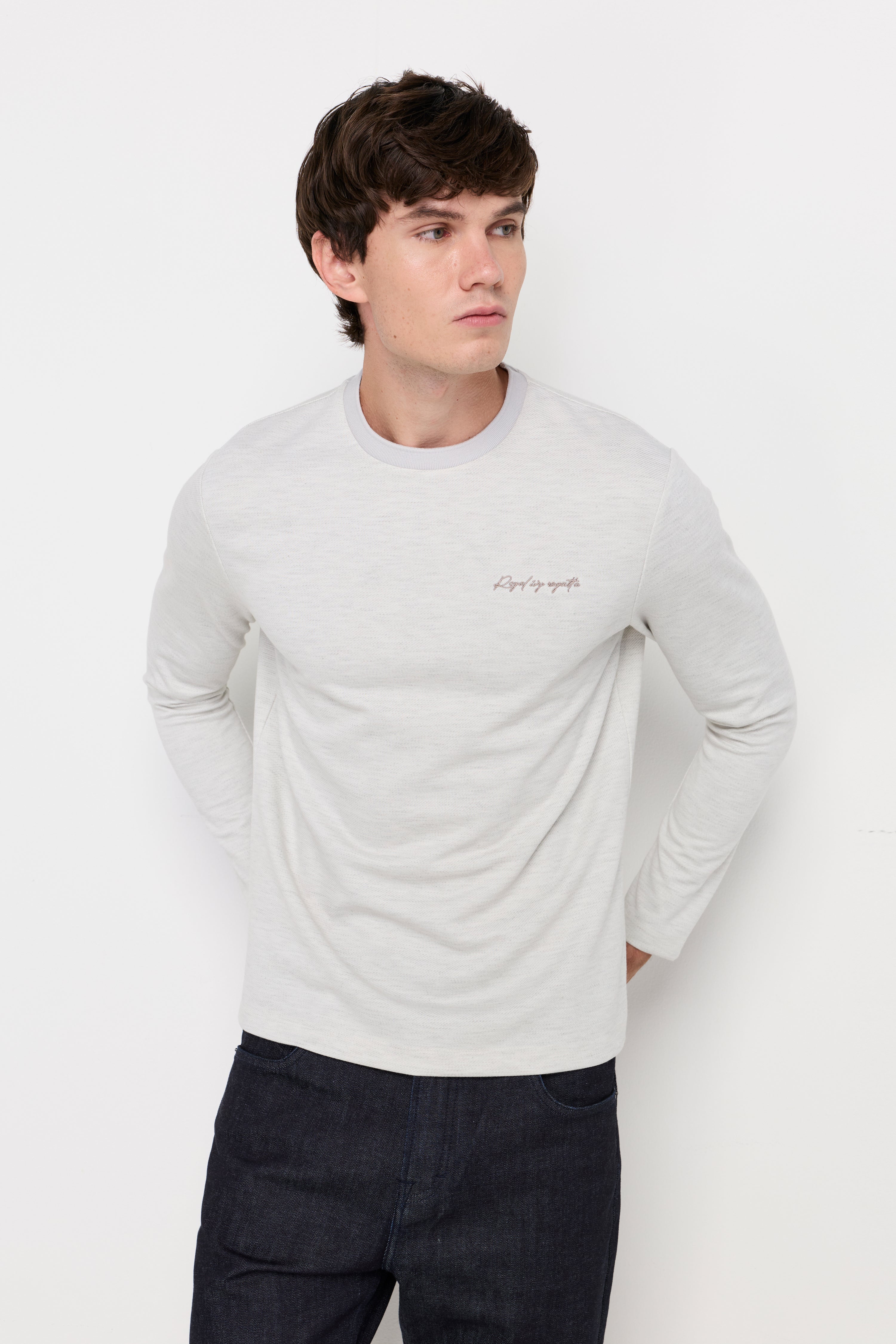 MICRO-TEXTURED KNIT CREW NECK TOP