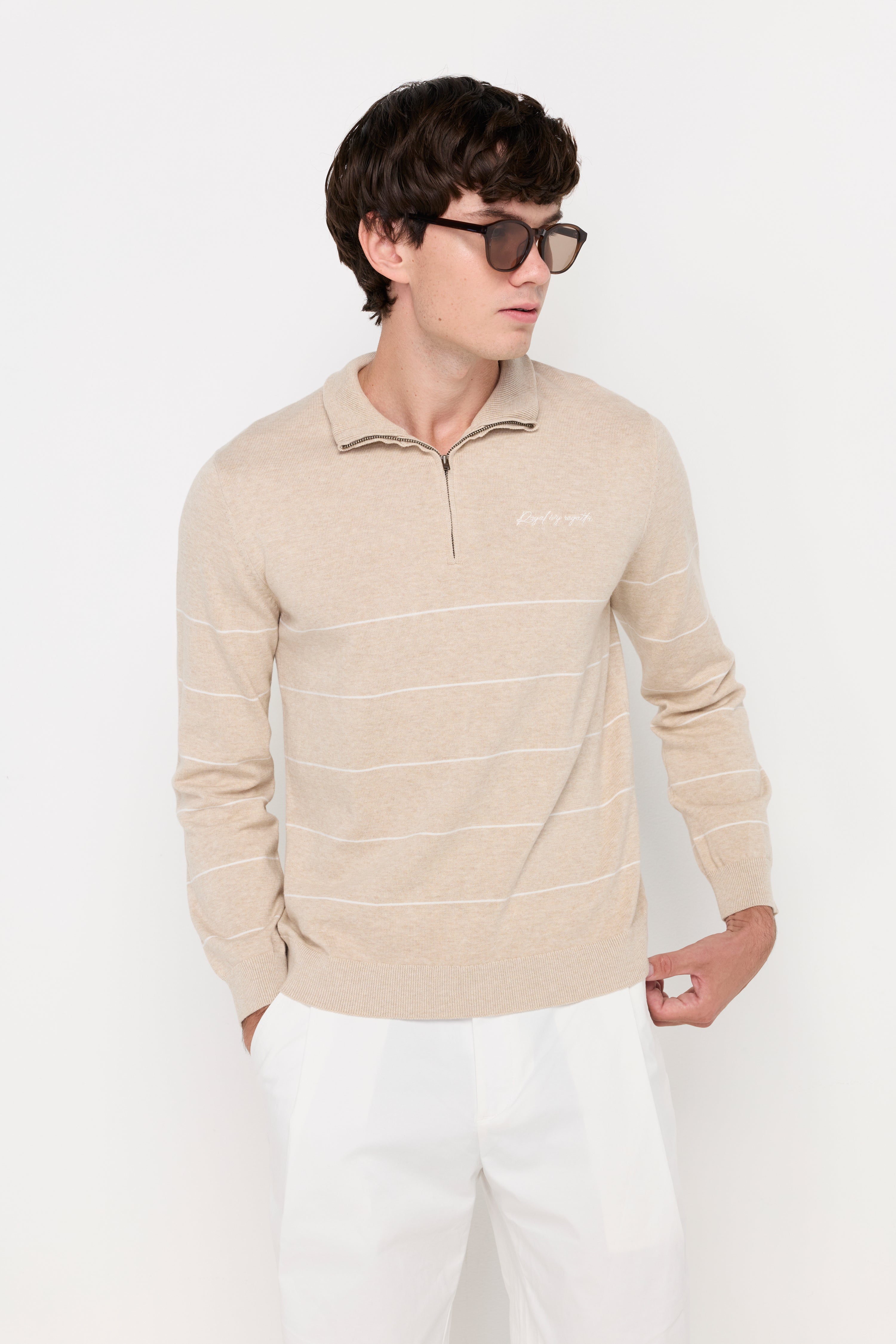 CONTRAST STRIPE HALF-ZIP KNIT PULLOVER