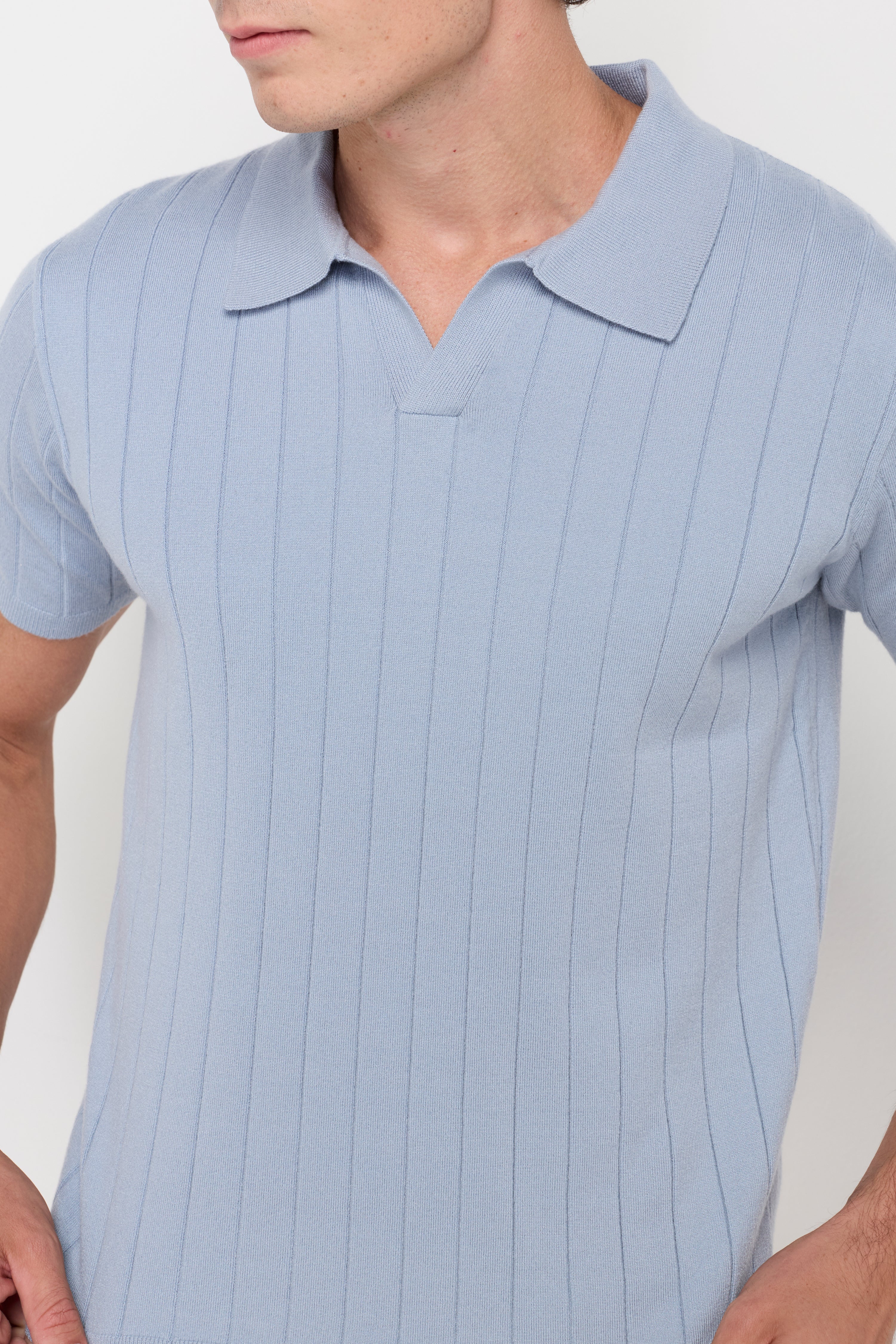VERTICAL TEXTURED KNIT POLO