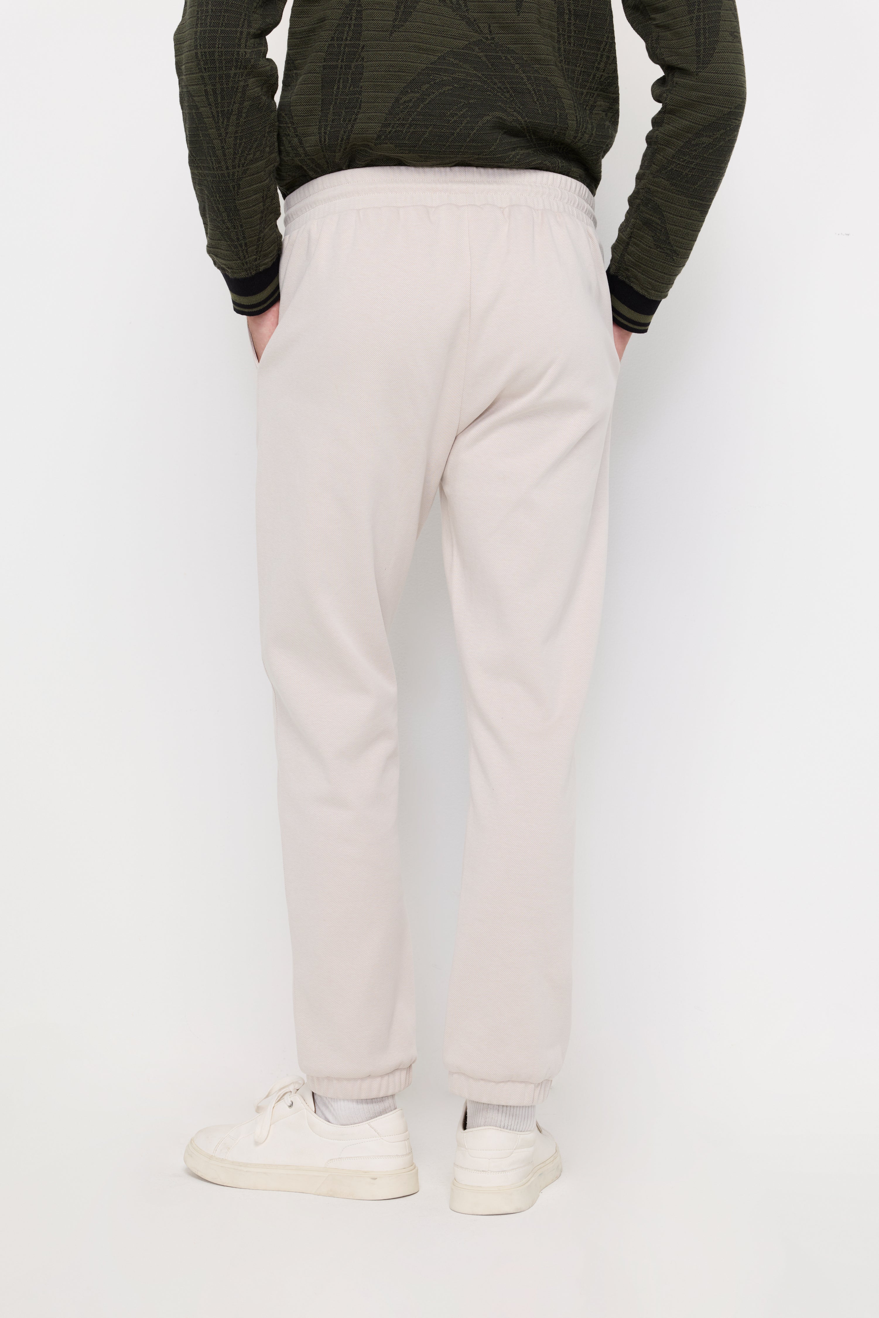 ESSENTIAL TEXTURED DRAWSTRING KNIT TROUSERS