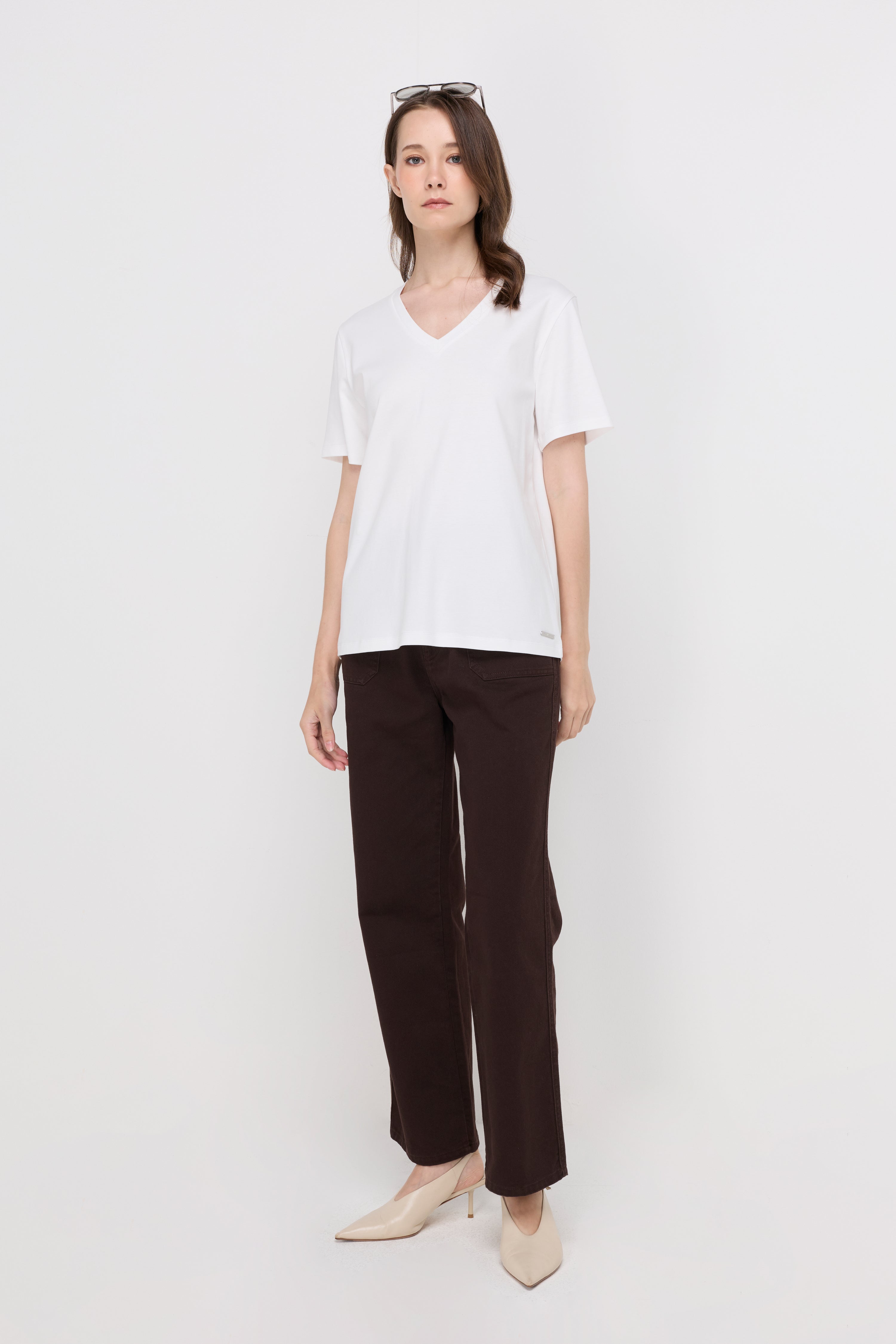 SERENA V-NECK ESSENTIAL TEE
