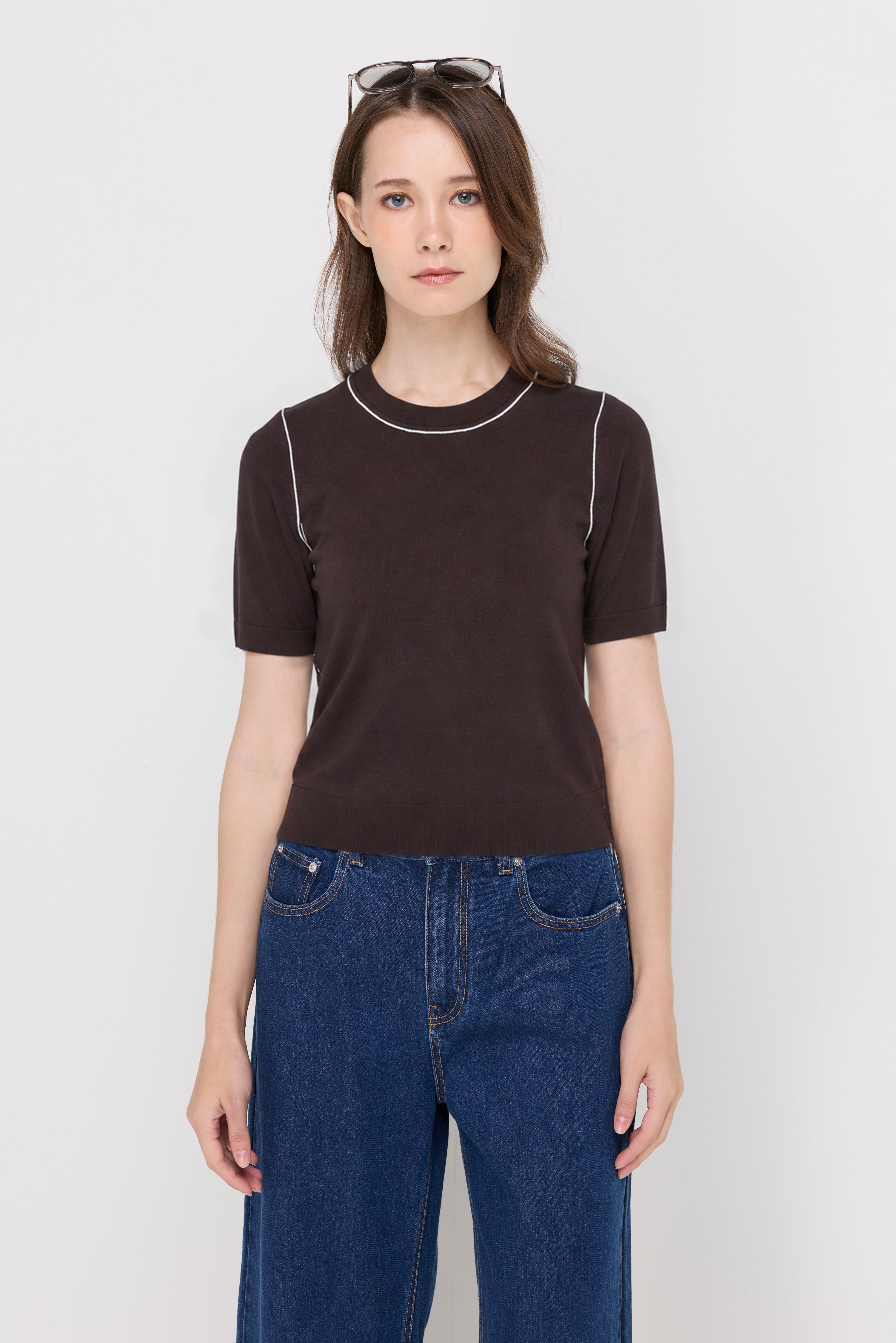 CONTRAST TRIM KNIT TOP