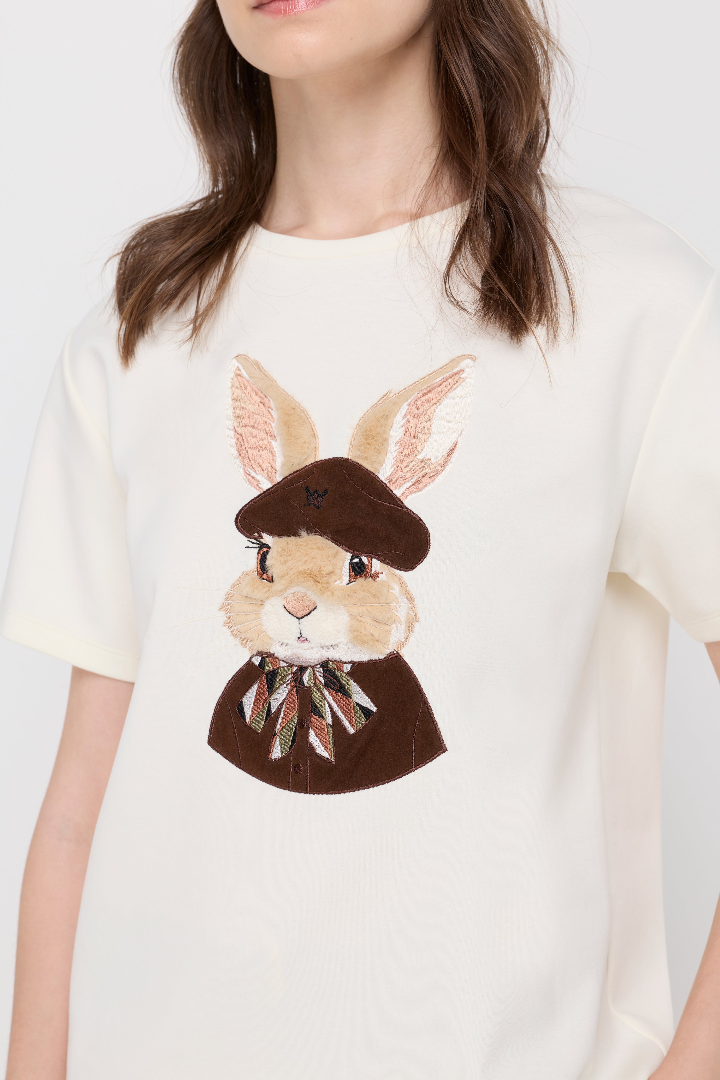 THE GENTLEMAN RABBIT TEE
