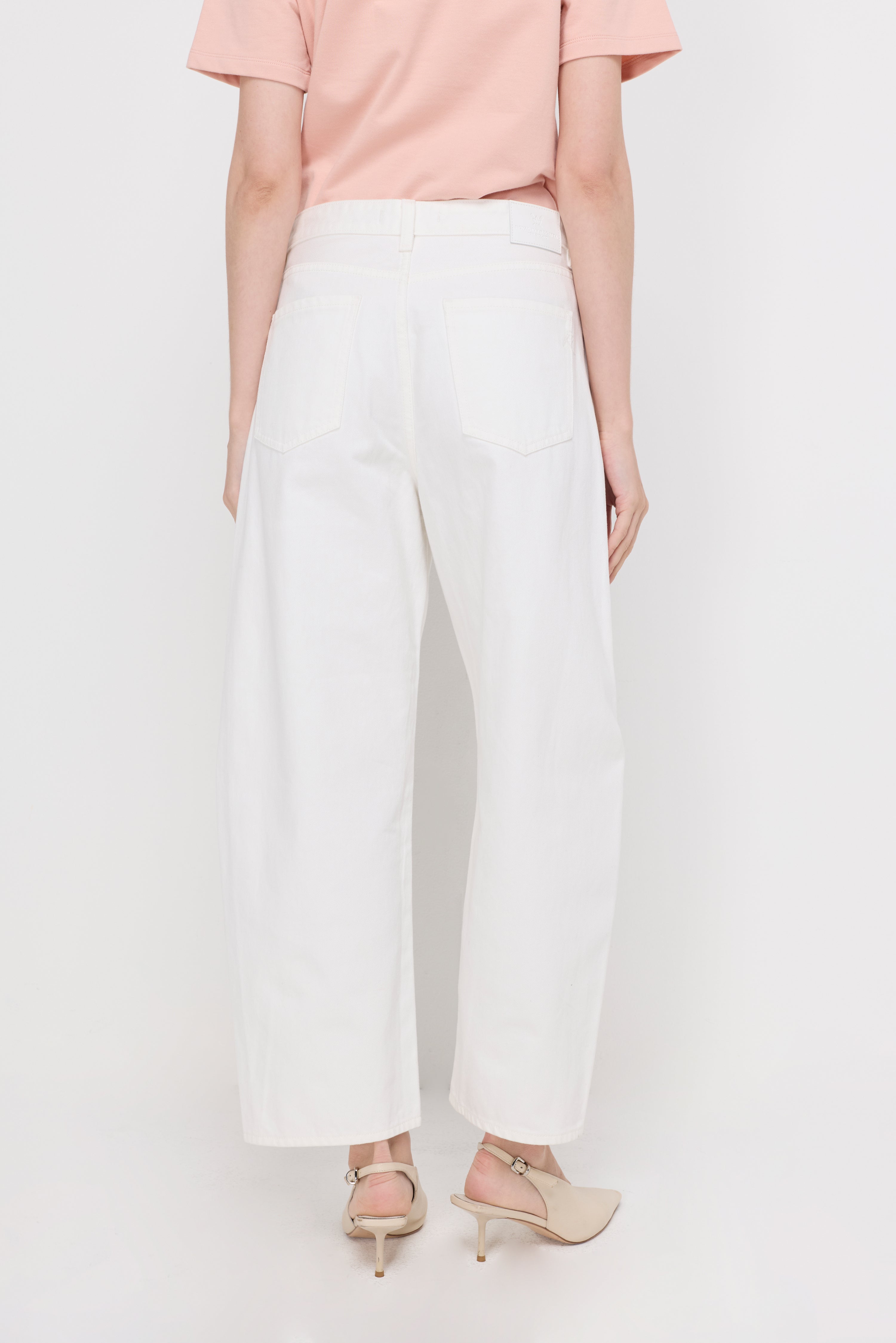 AVERY BARREL-LEG DENIM JEANS