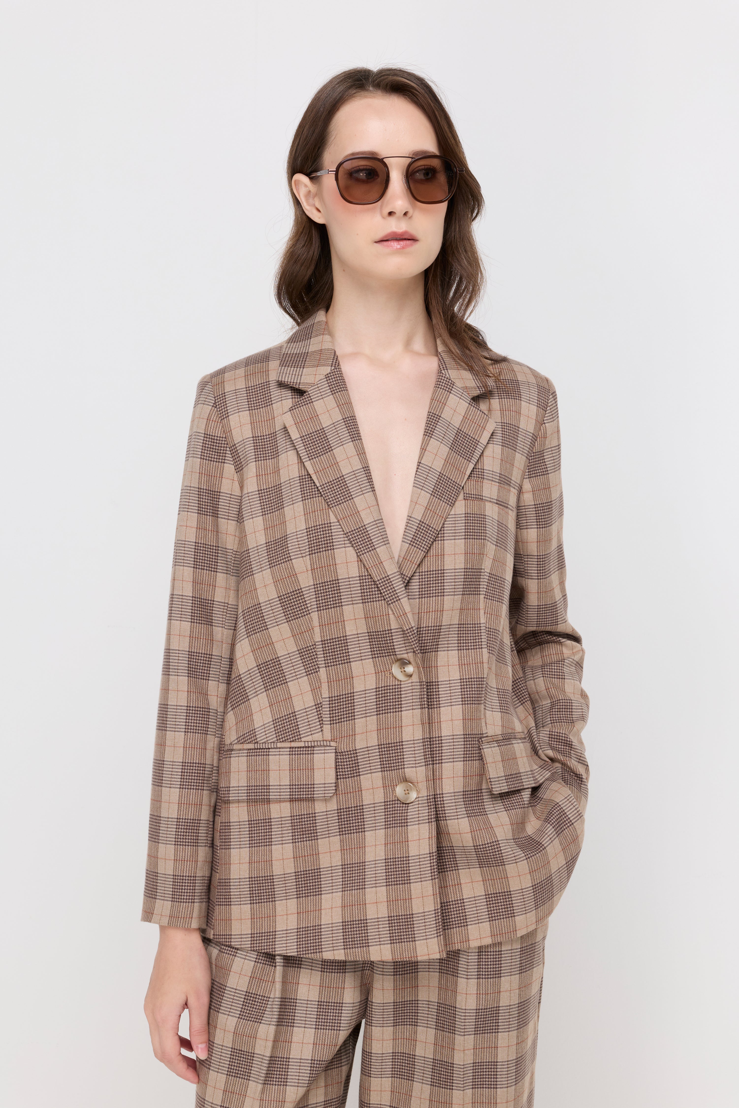 CHECKED DOUBLE-BREASTED BLAZER