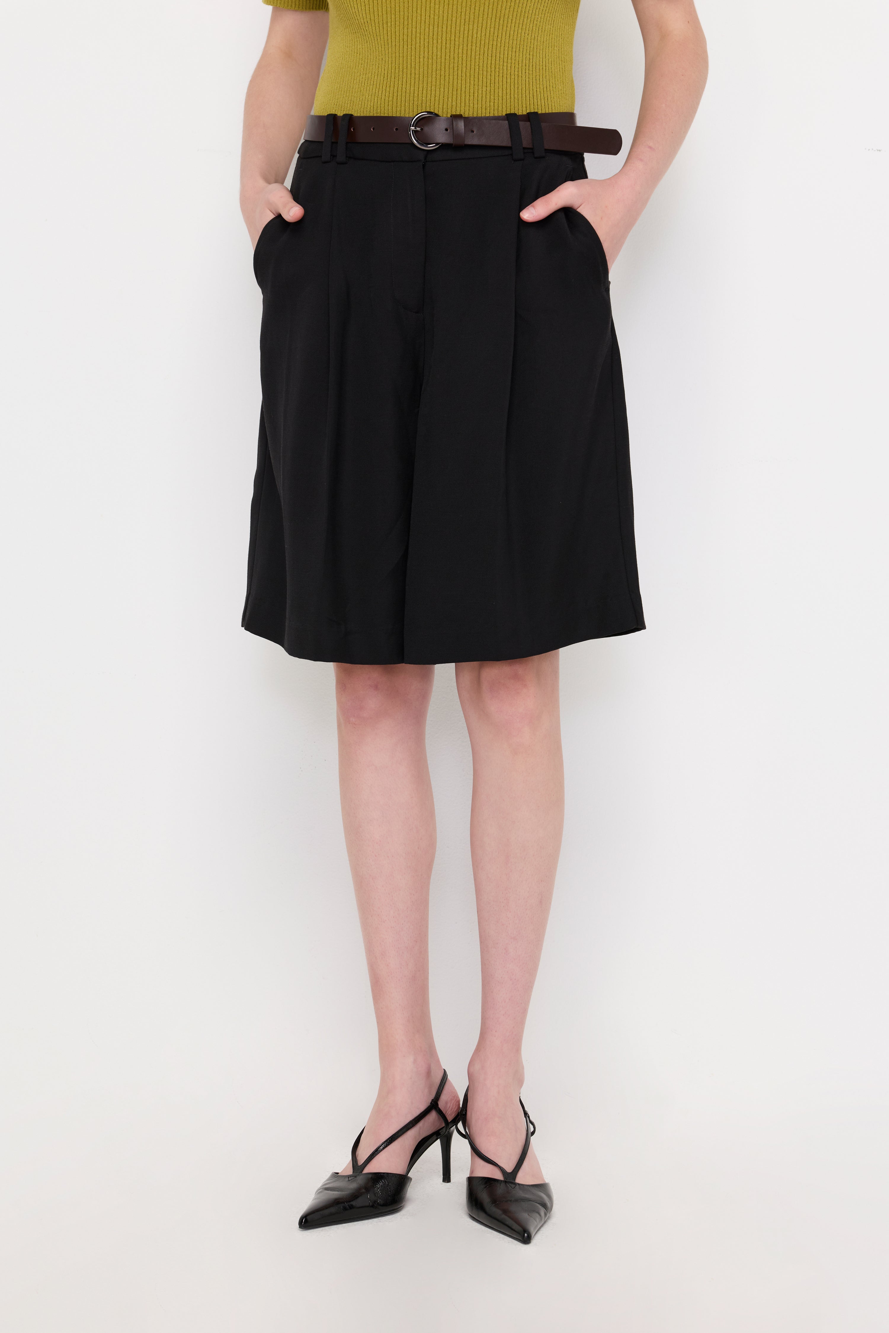 BELTED PLEATED TAILORED SHORTS