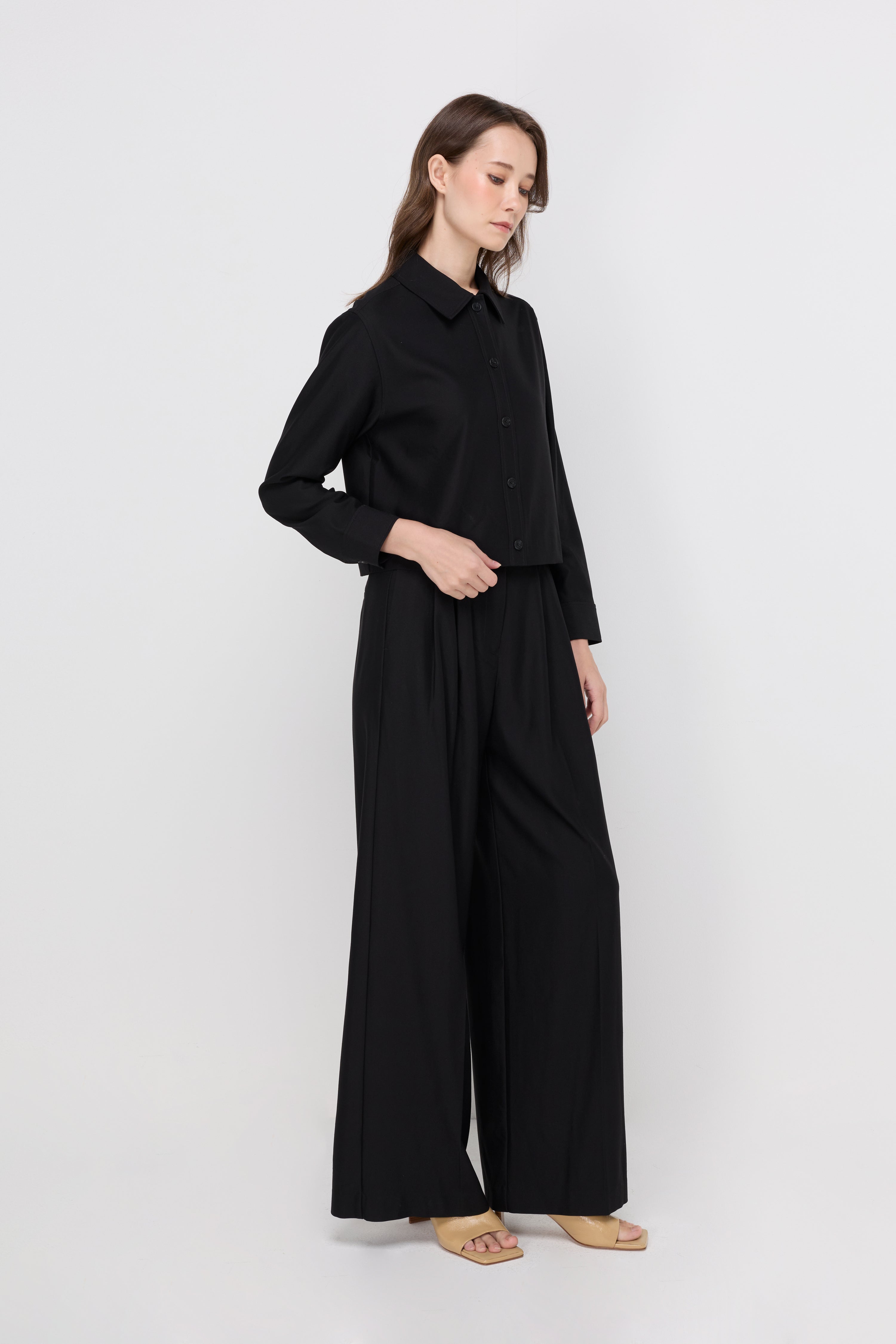 MODERN CROPPED SHIRT