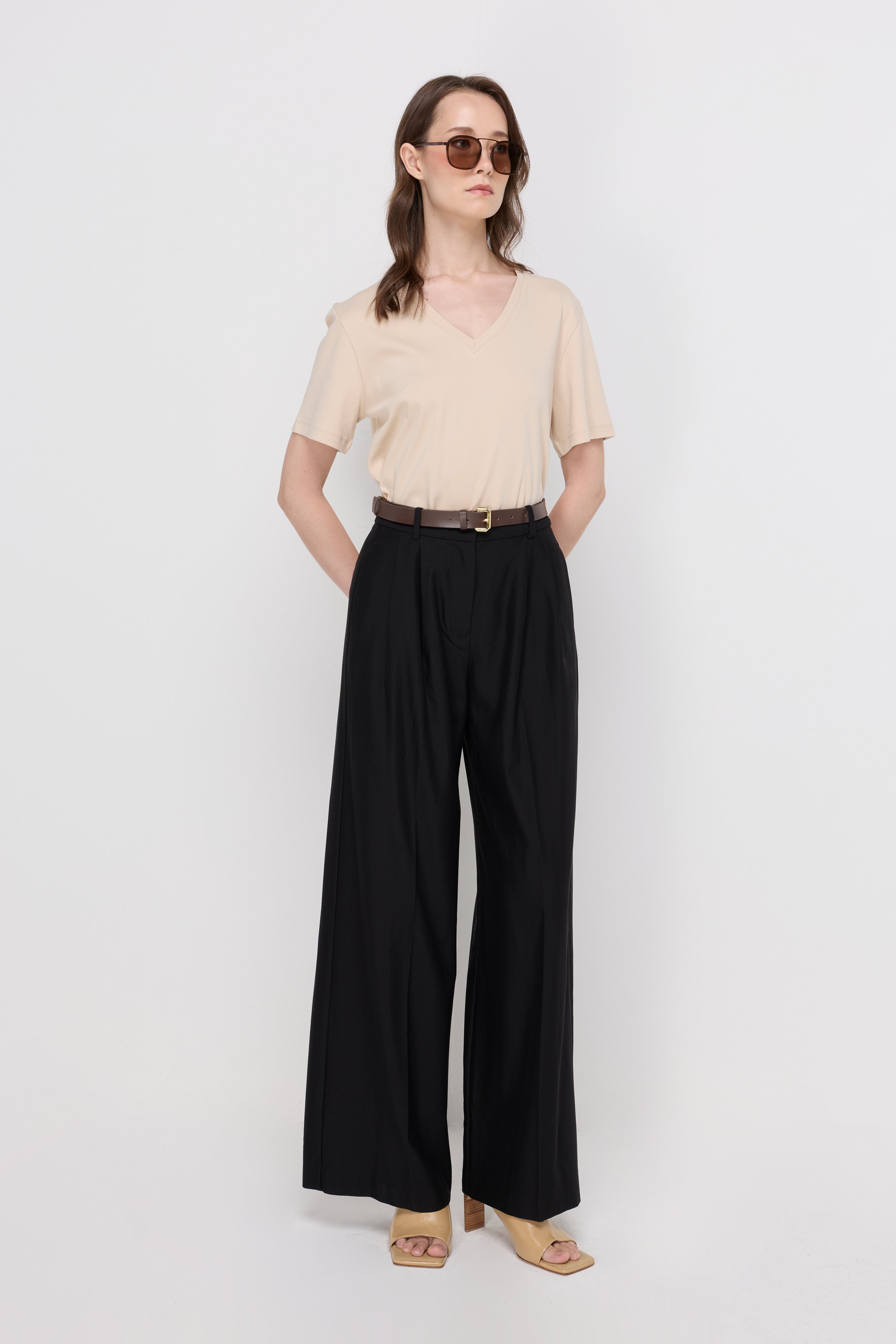 RELAXED WIDE-LEG PANTS