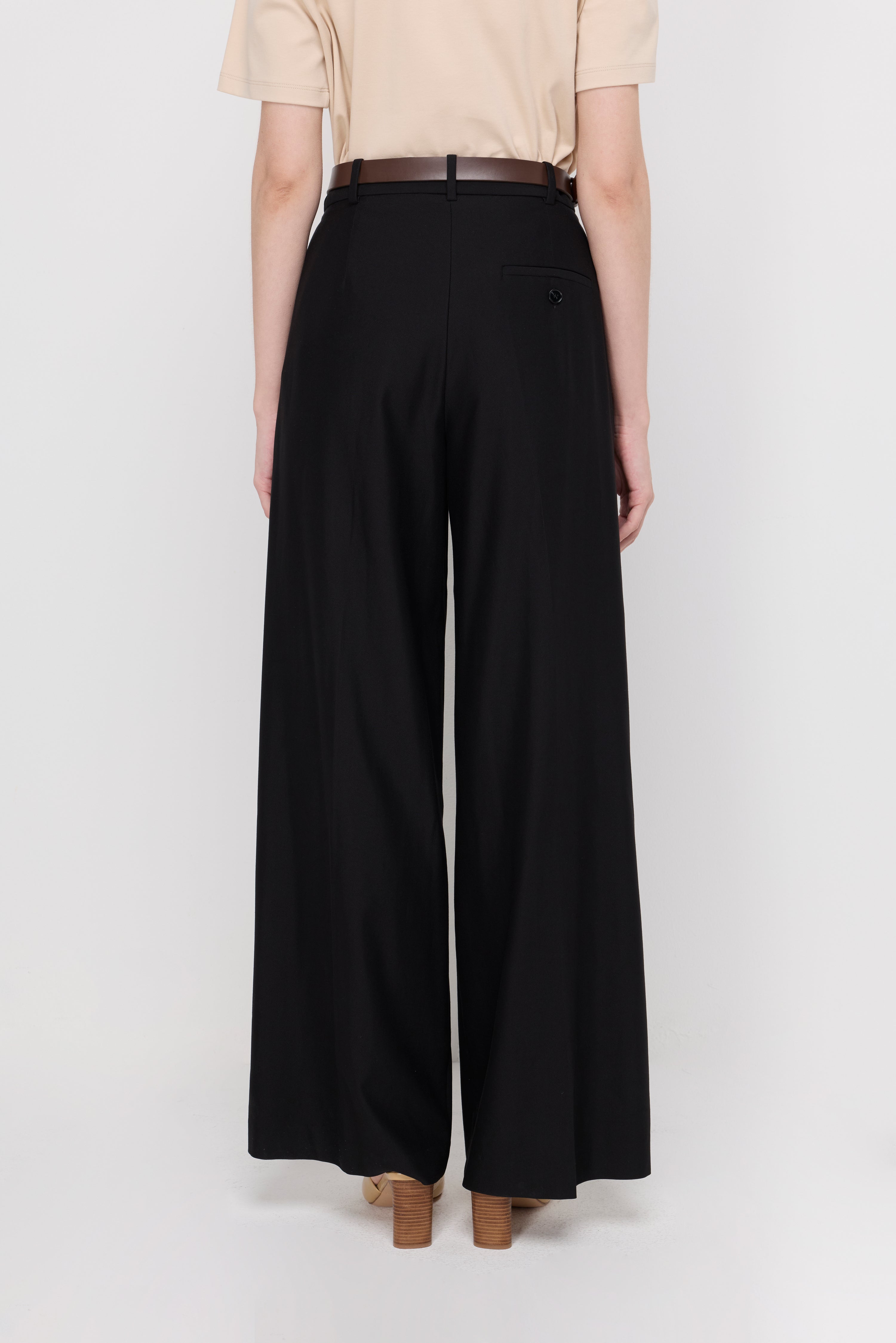 RELAXED WIDE-LEG PANTS