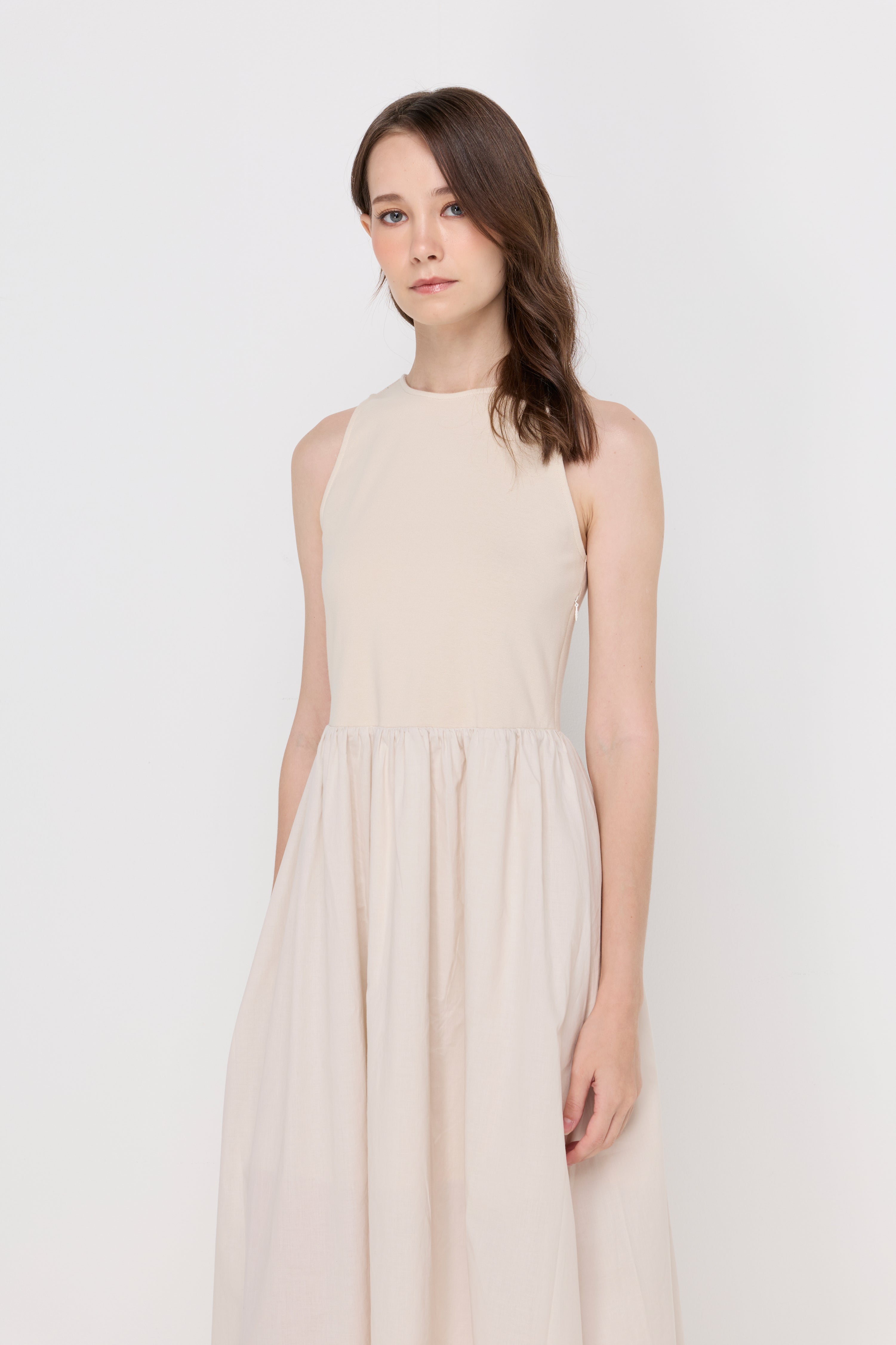 MINIMALIST SLEEVELESS DRESS