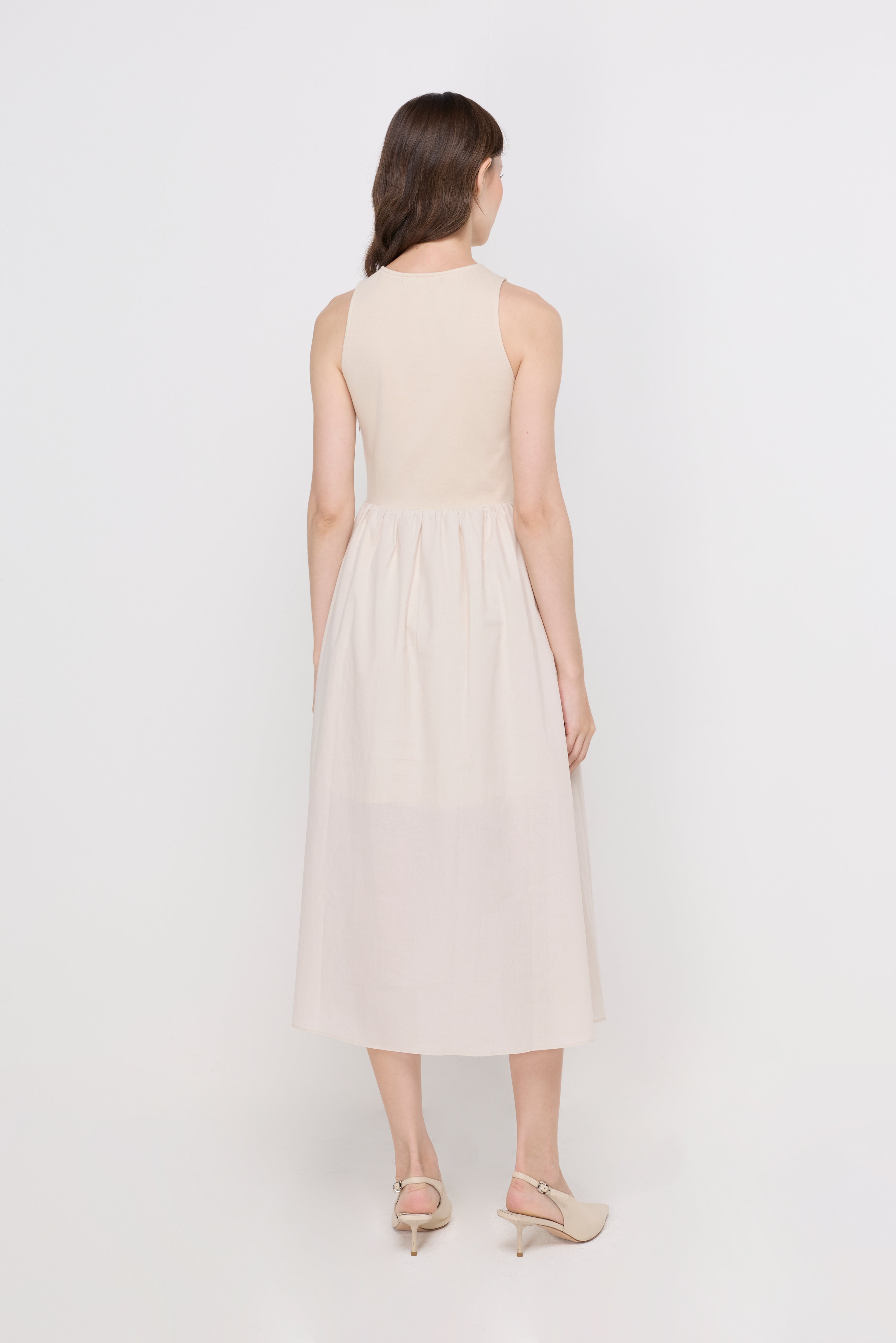 MINIMALIST SLEEVELESS DRESS