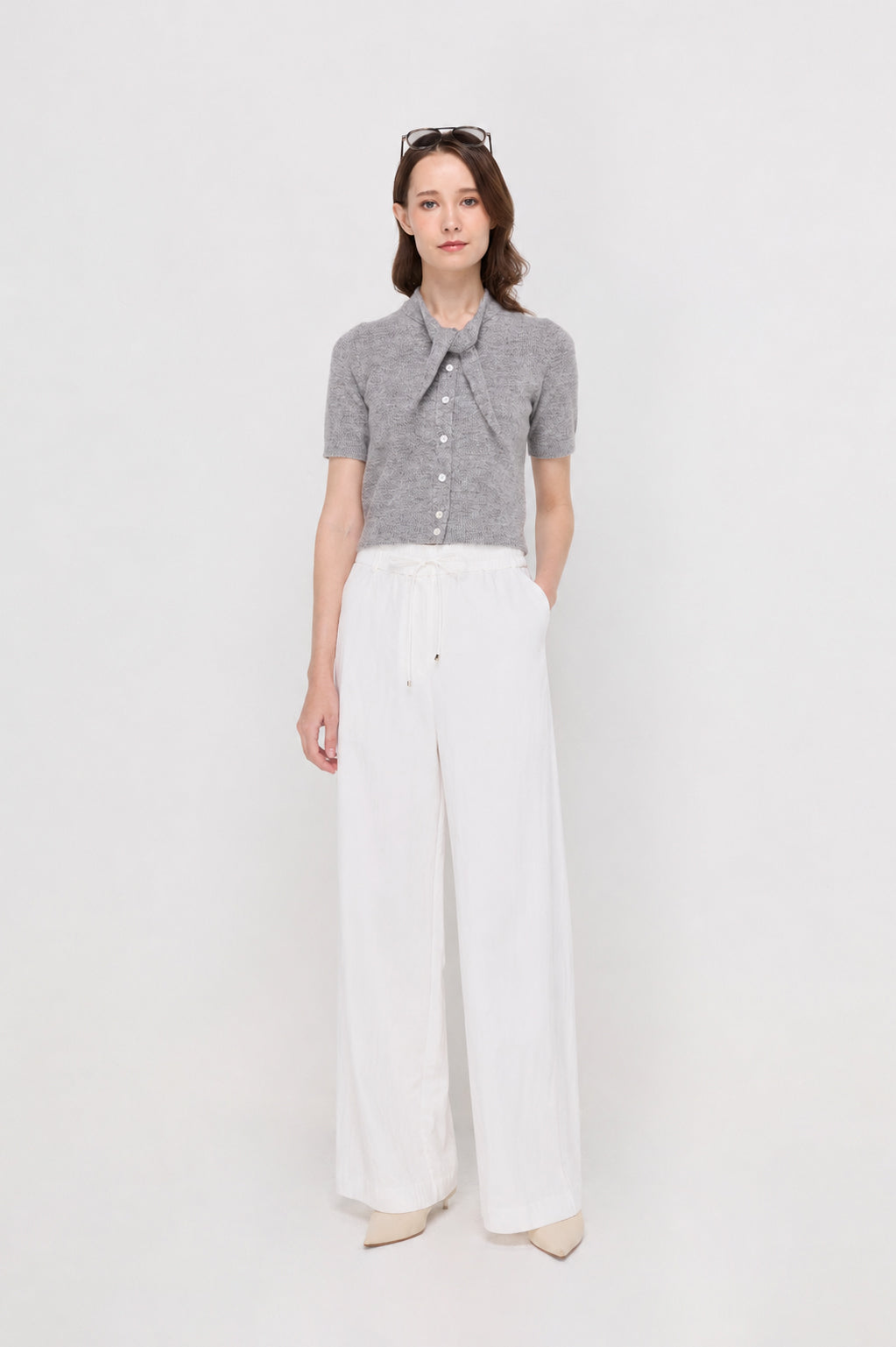 MINIMALIST WIDE-LEG PANTS