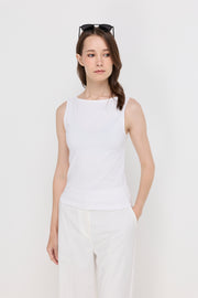 ESSENTIAL SLEEVELESS KNIT TOP