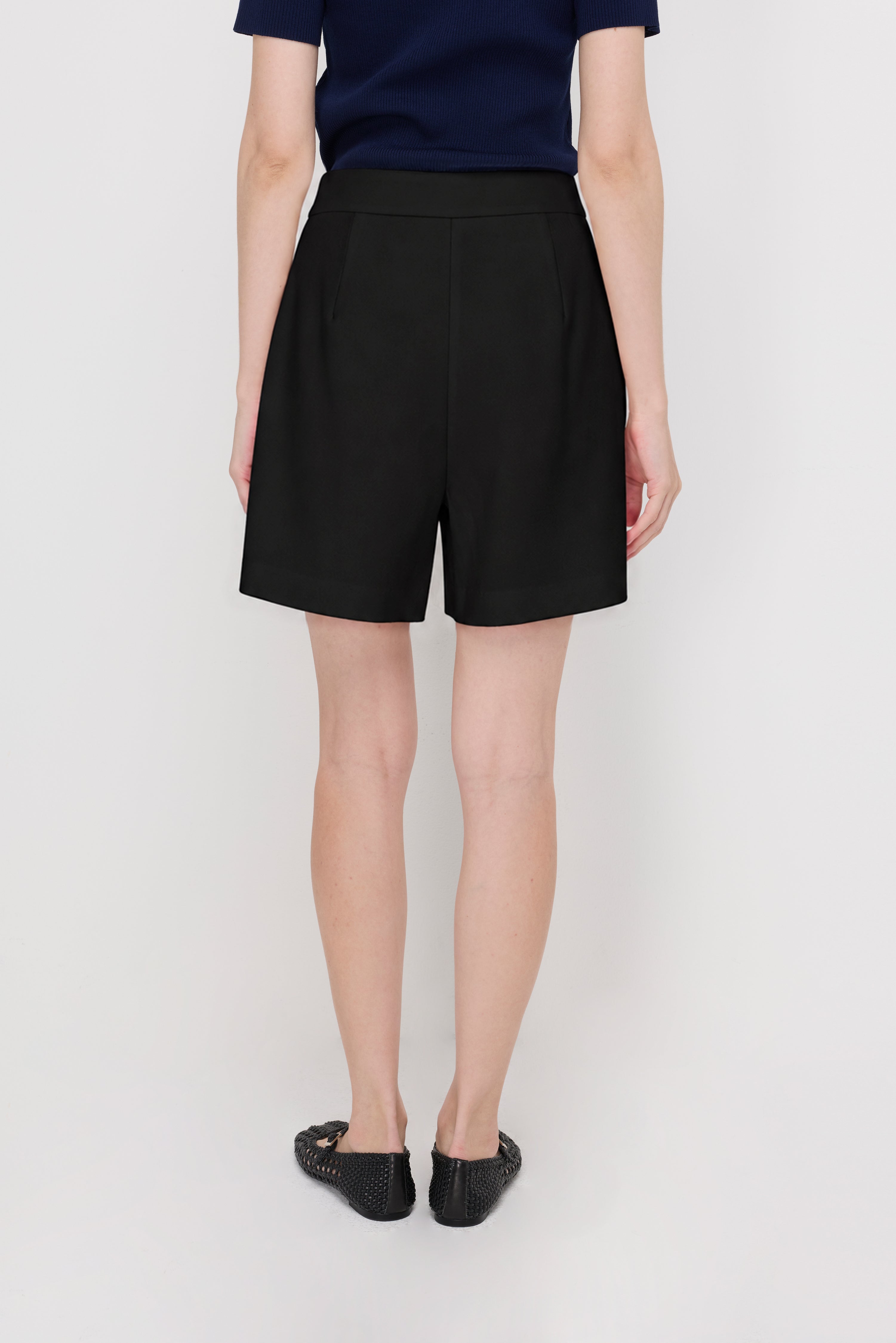 PLEATED TAILORED SHORTS