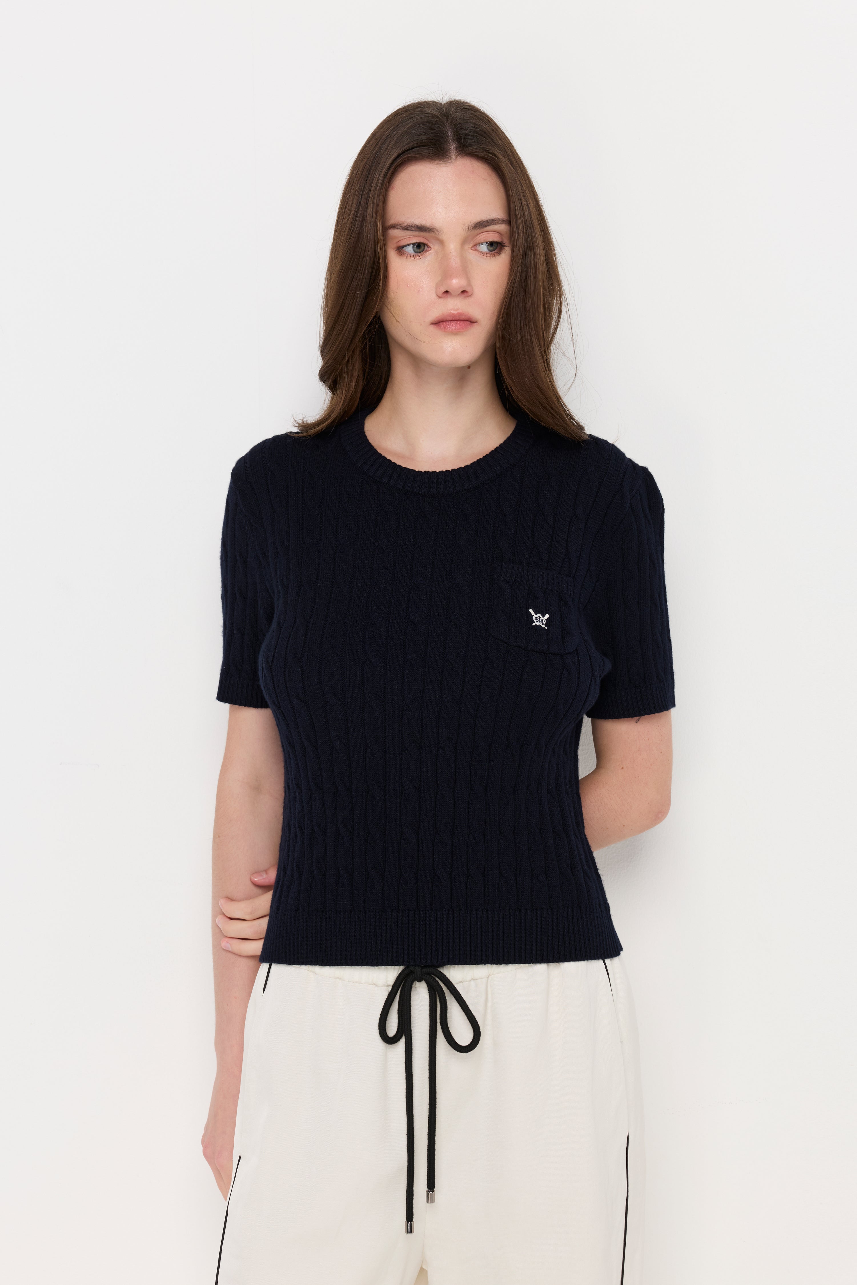 CABLE KNIT CREW NECK TOP