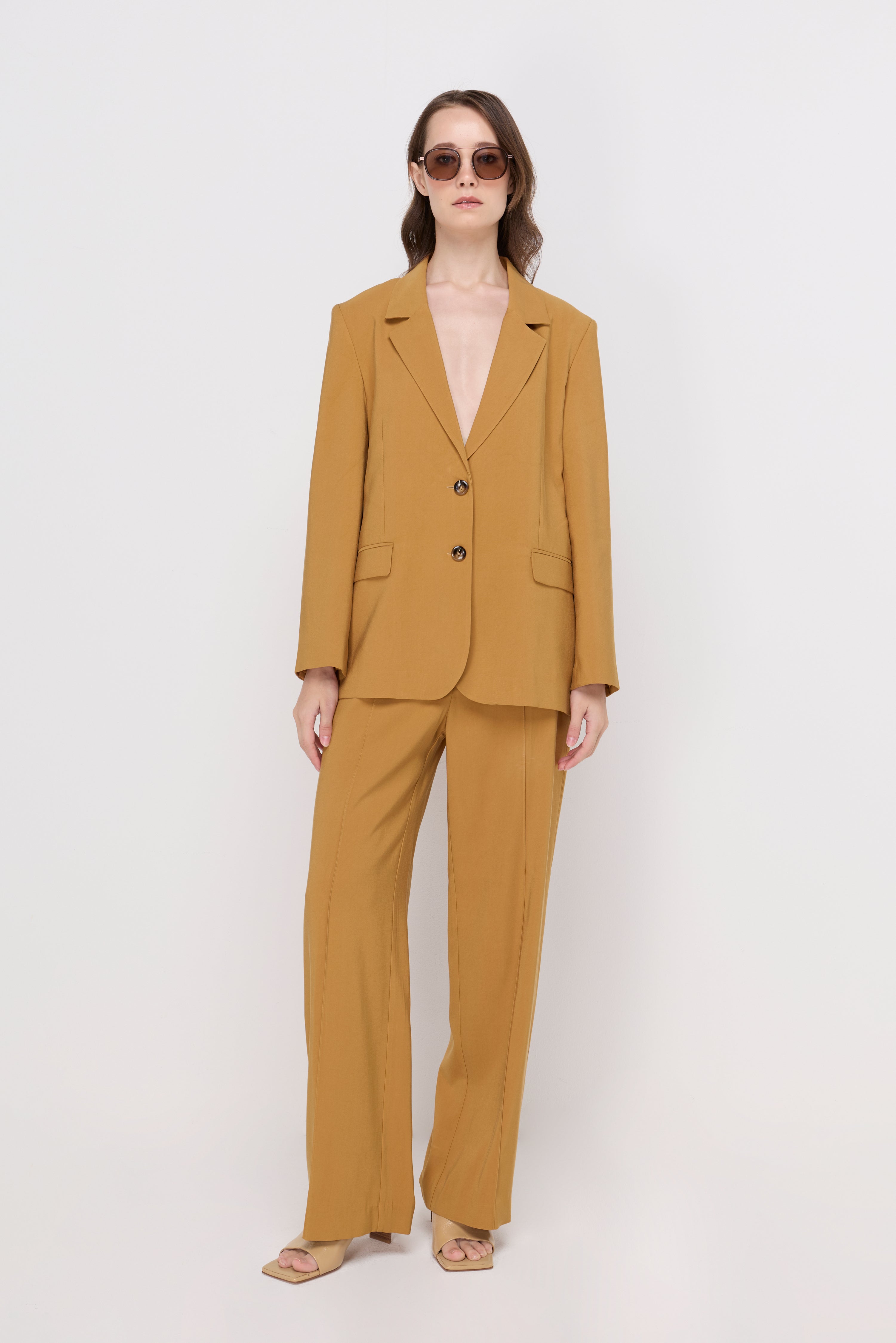 TAILORED SINGLE-BREASTED BLAZER