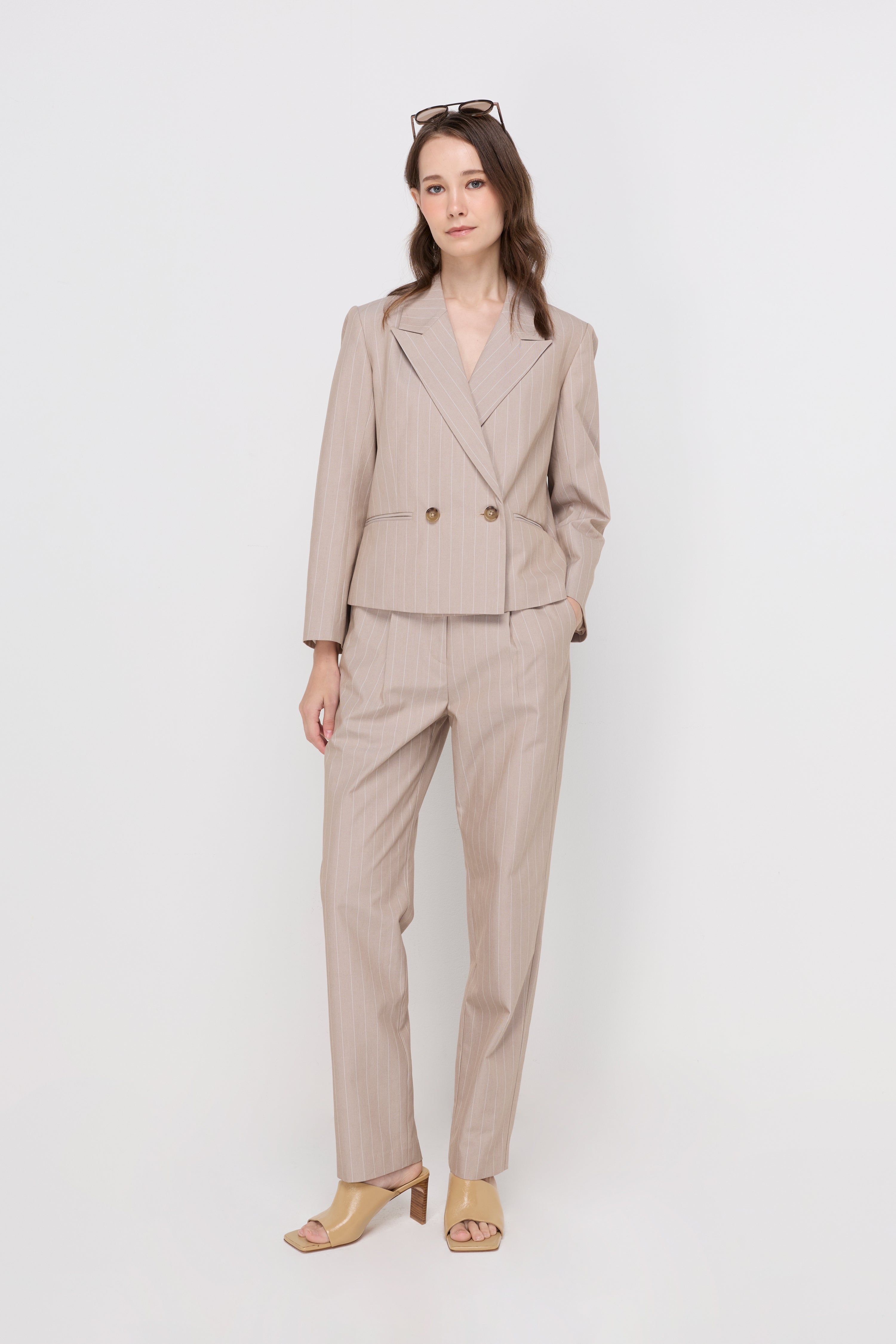 TAILORED PLEATED STRAIGHT-LEG TROUSERS