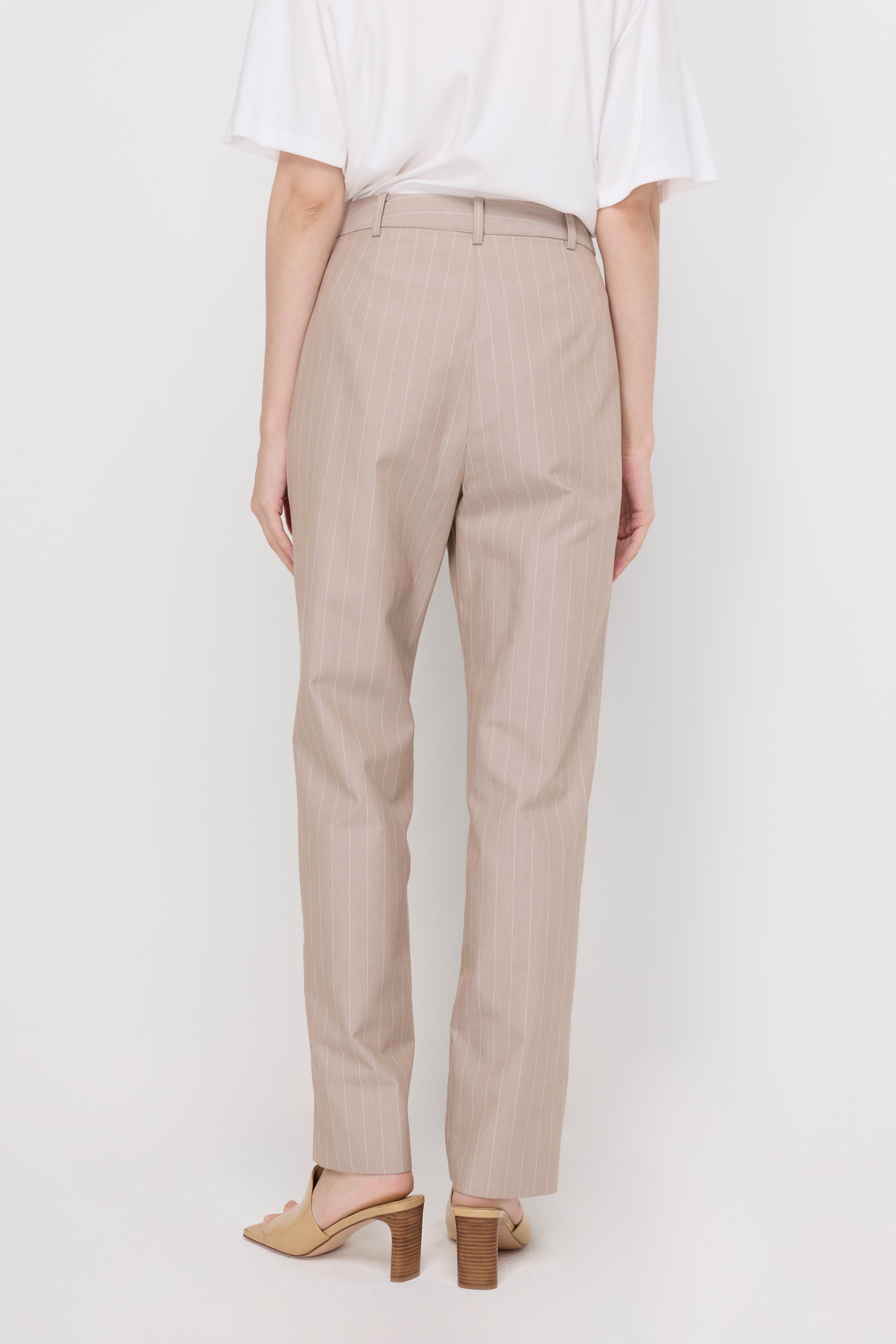 TAILORED PLEATED STRAIGHT-LEG TROUSERS