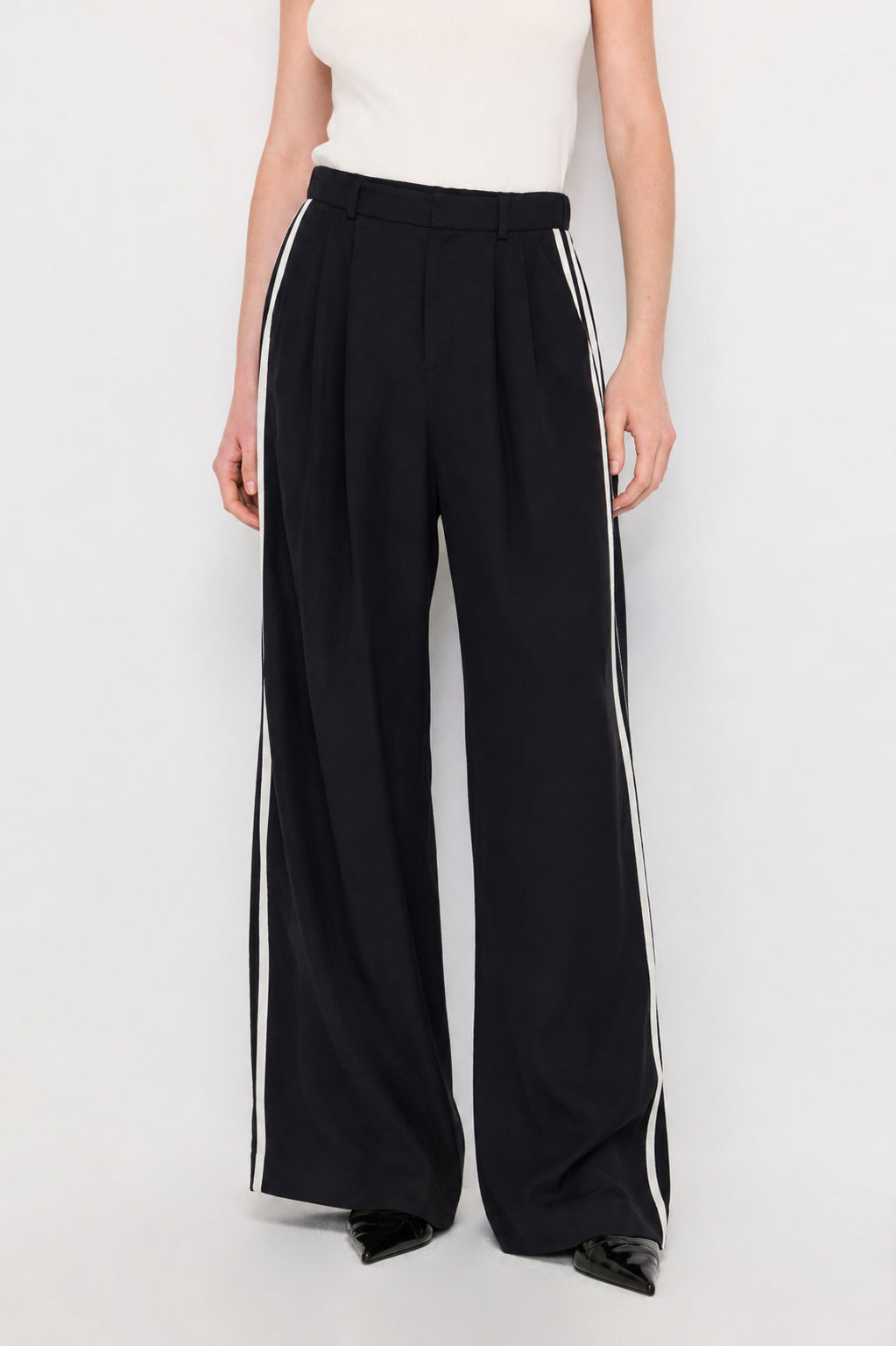 CONTRAST SIDE STRIPE WIDE-LEG TROUSERS