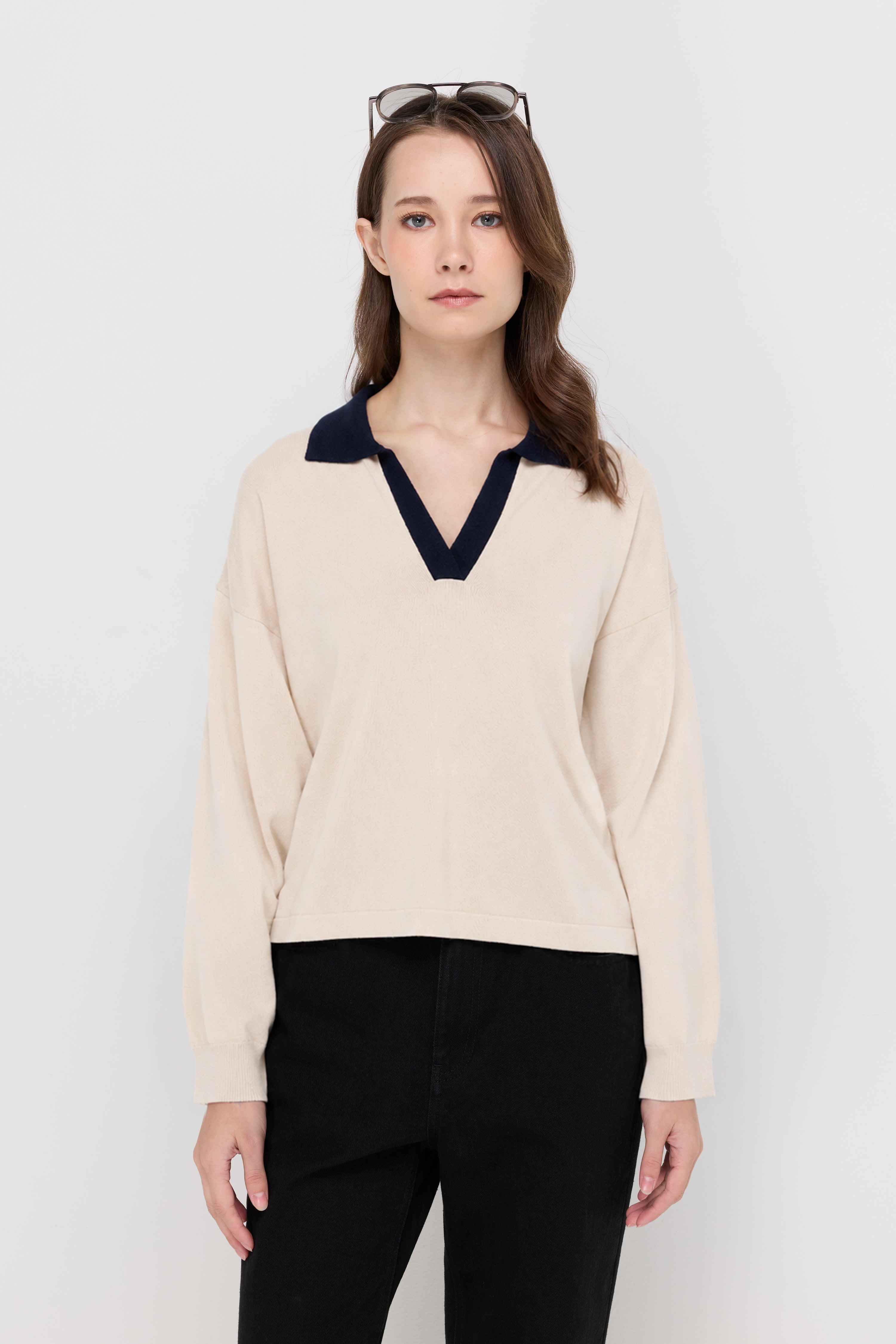 CONTRAST TRIM LONG SLEEVE POLO SWEATER