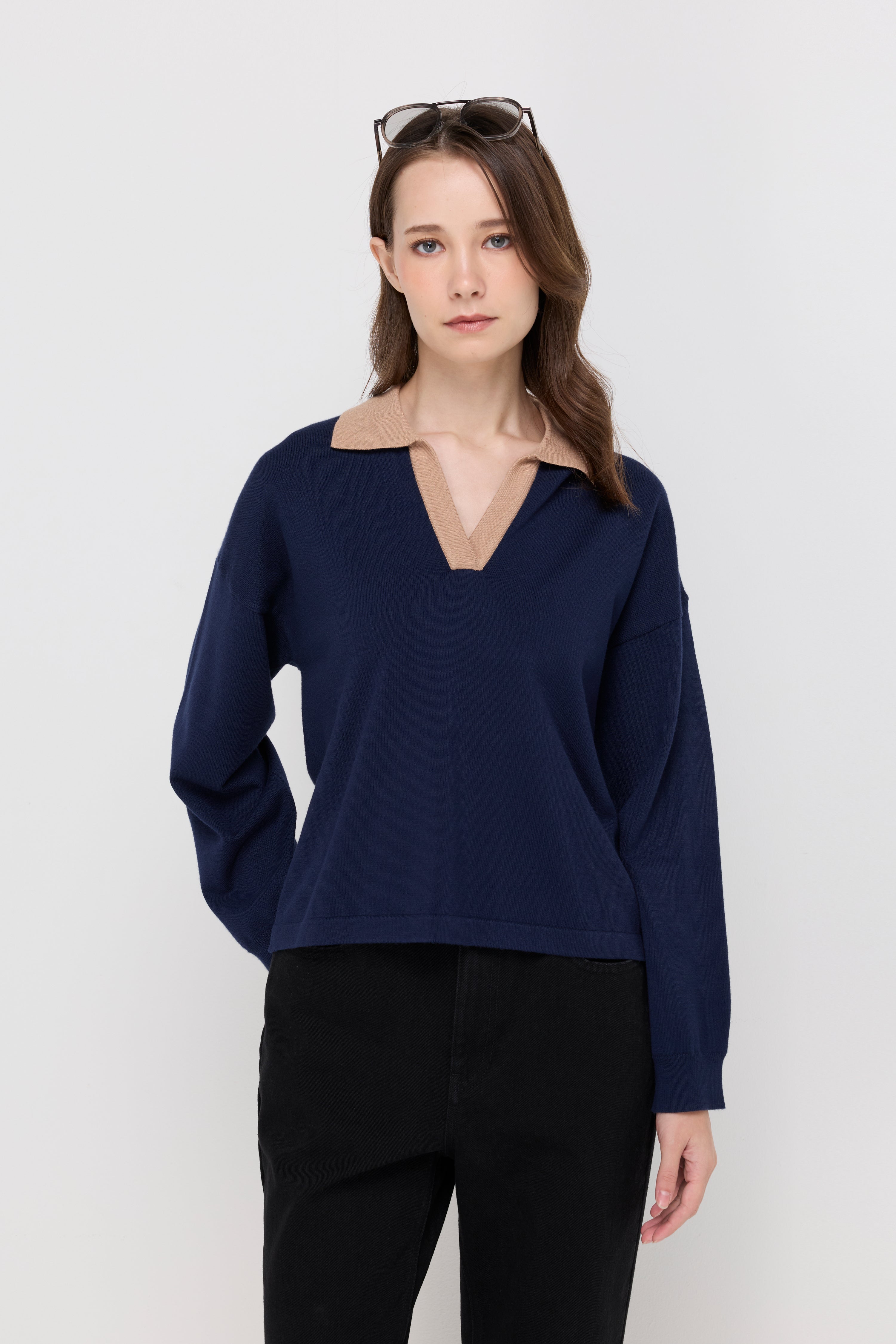 CONTRAST TRIM LONG SLEEVE POLO SWEATER