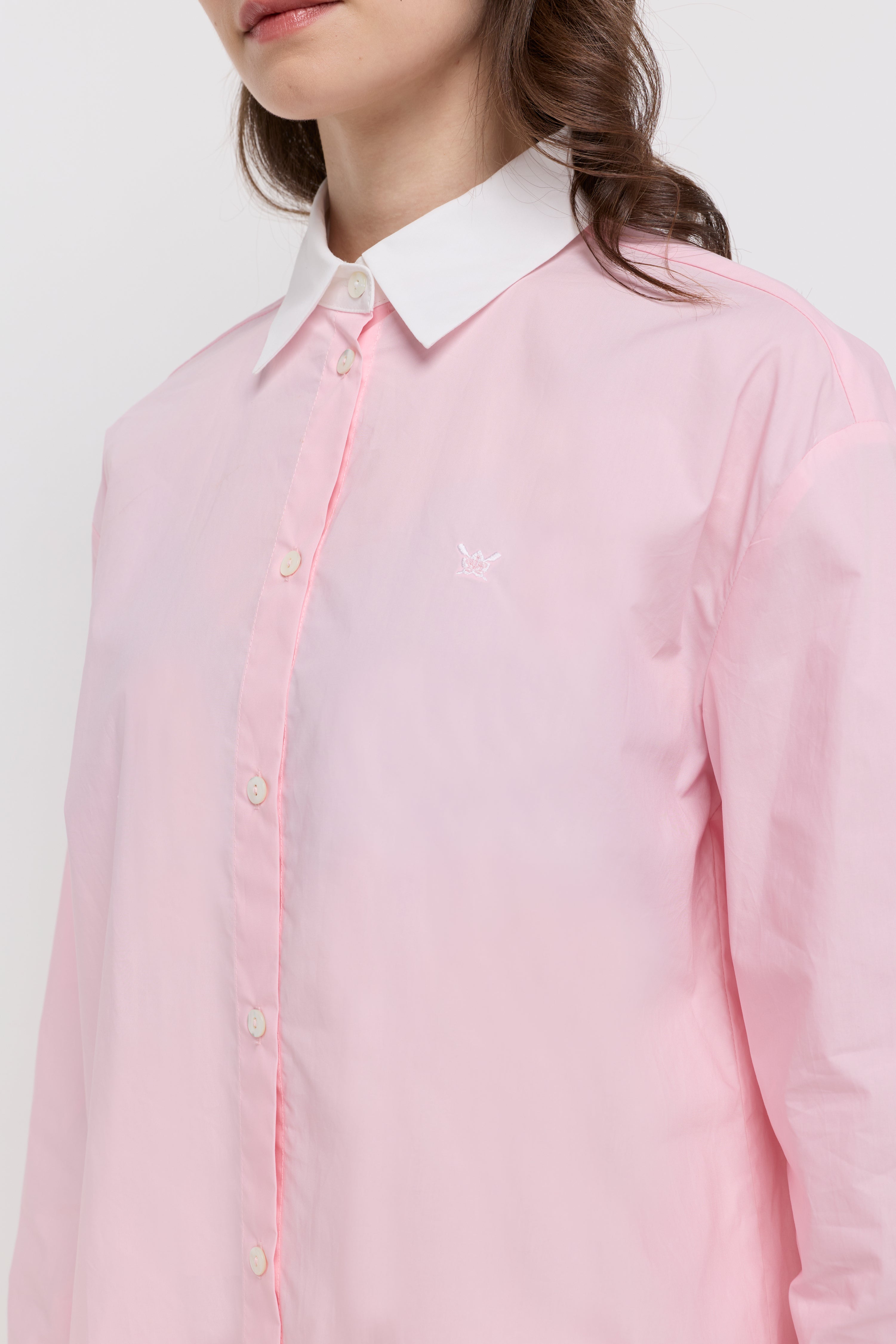 SIGNATURE CONTRAST COLLAR SHIRT
