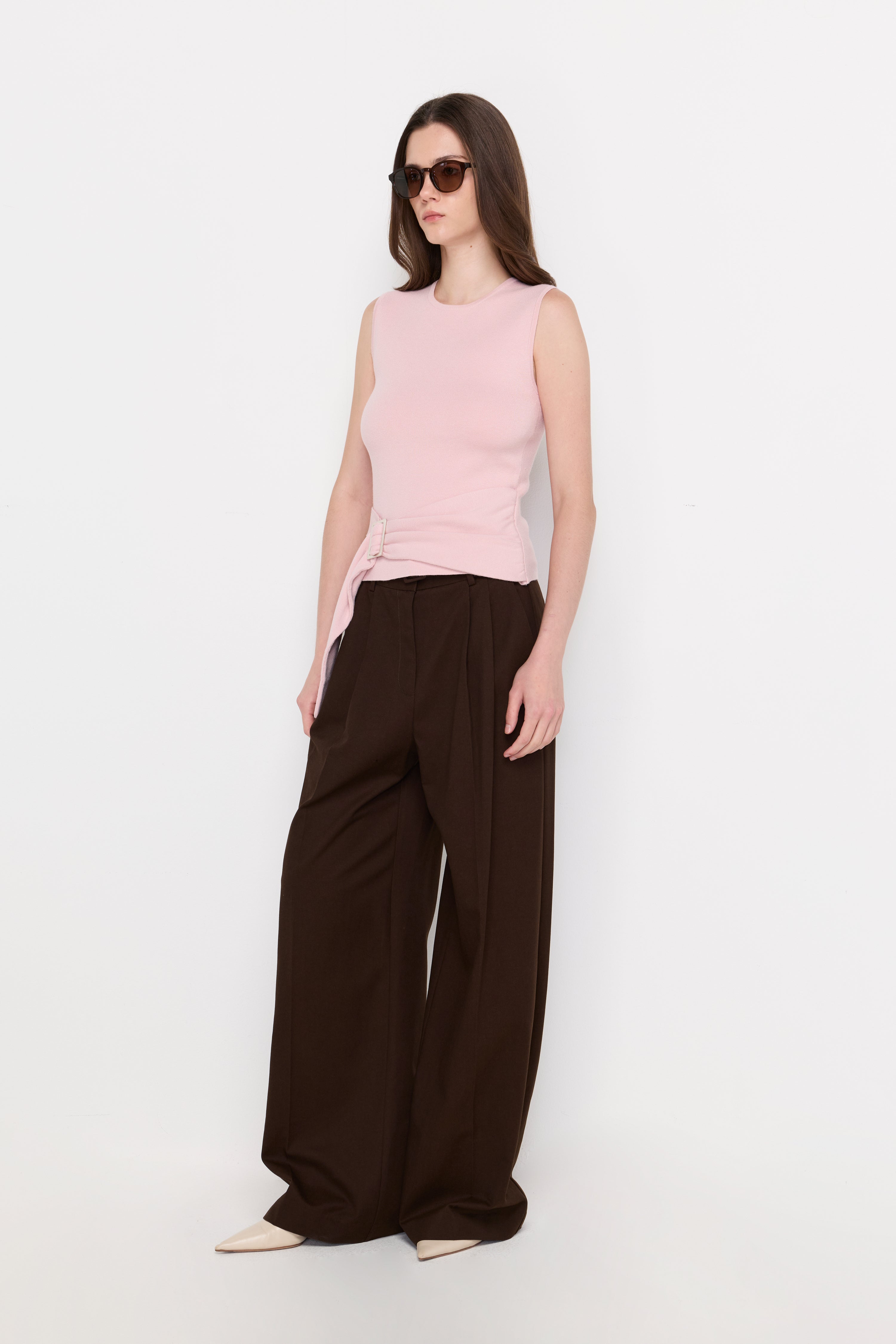 SLEEVELESS SIDE TIE FLAT KNIT TOP