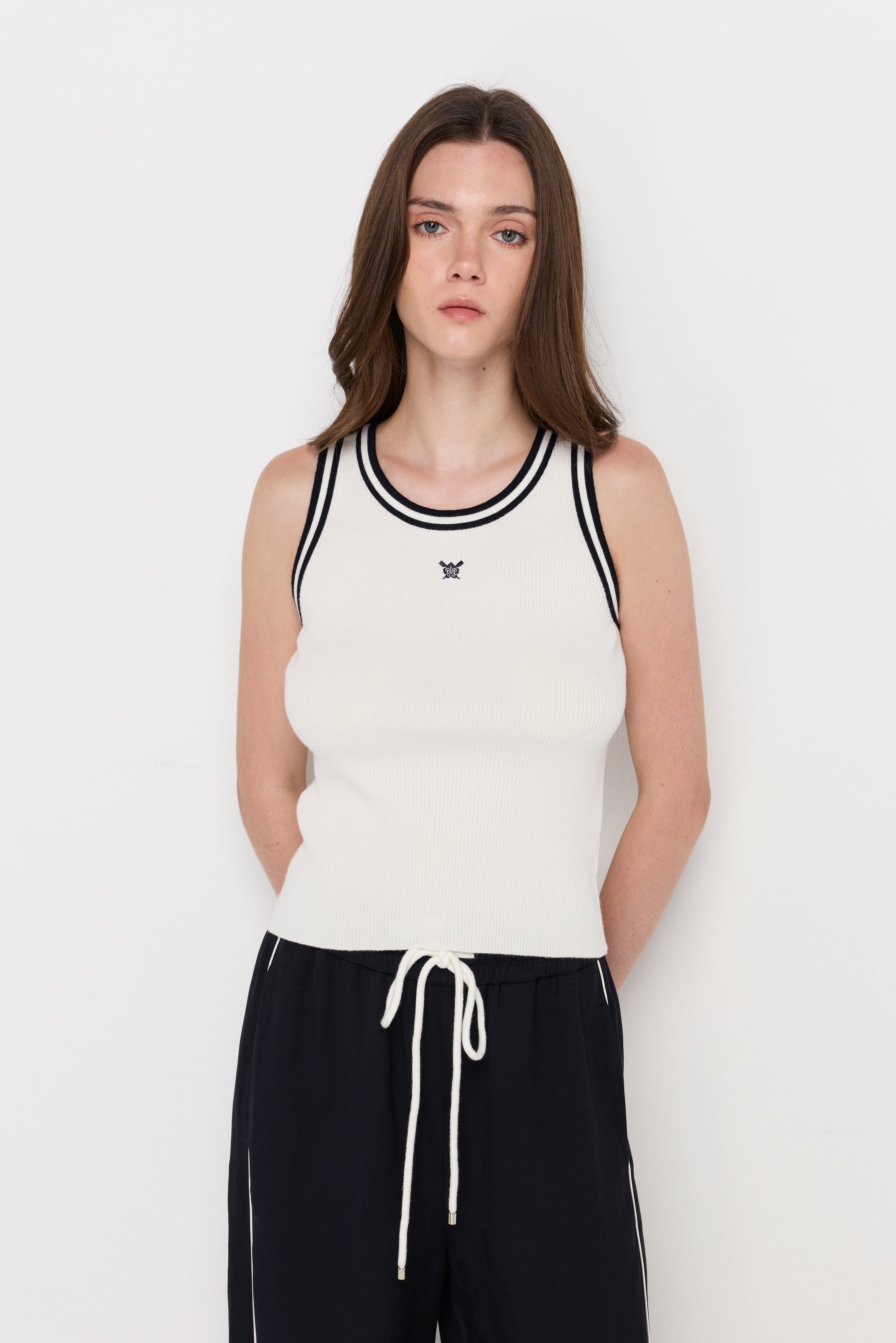 CONTRAST TRIM KNIT TANK TOP