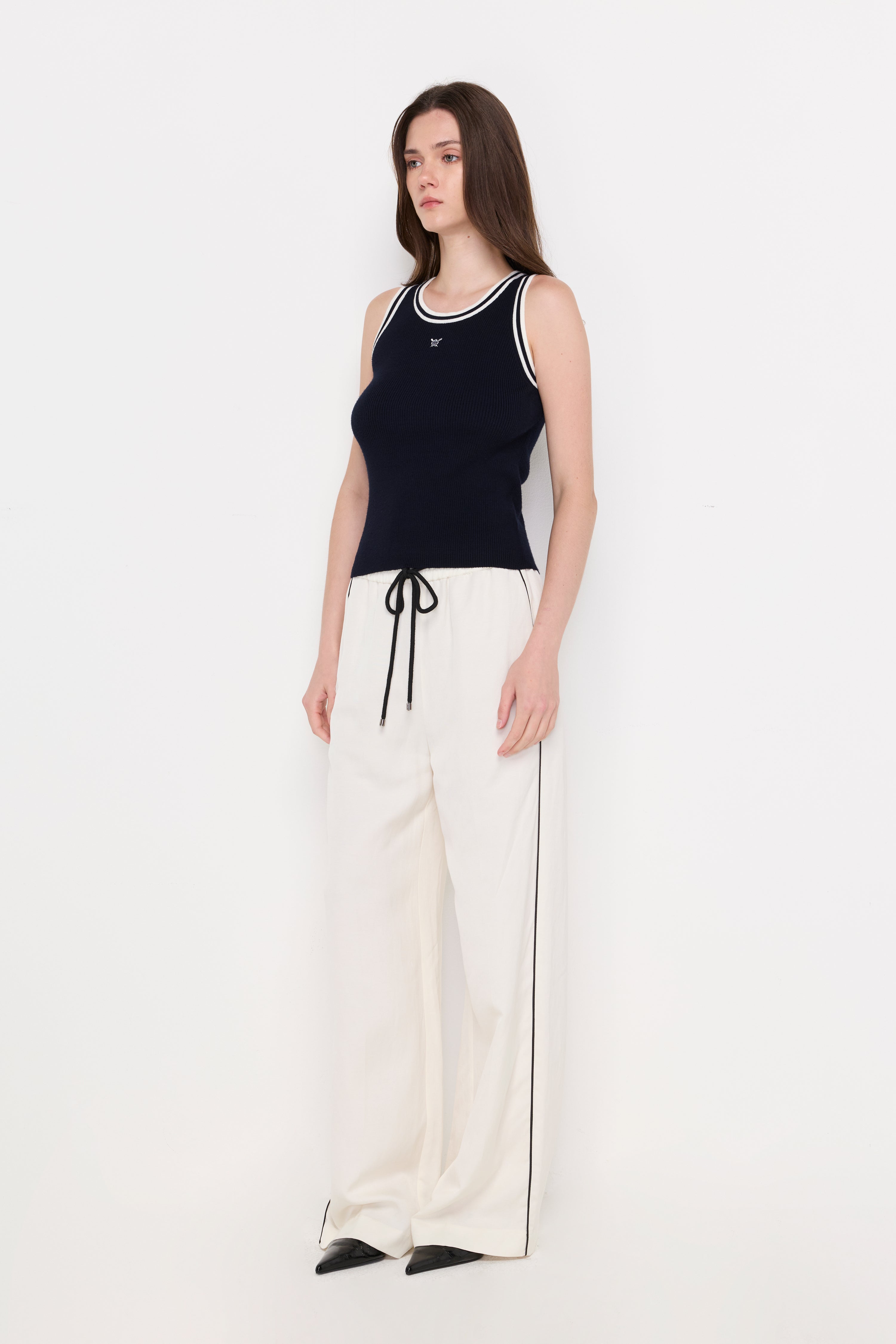CONTRAST TRIM KNIT TANK TOP