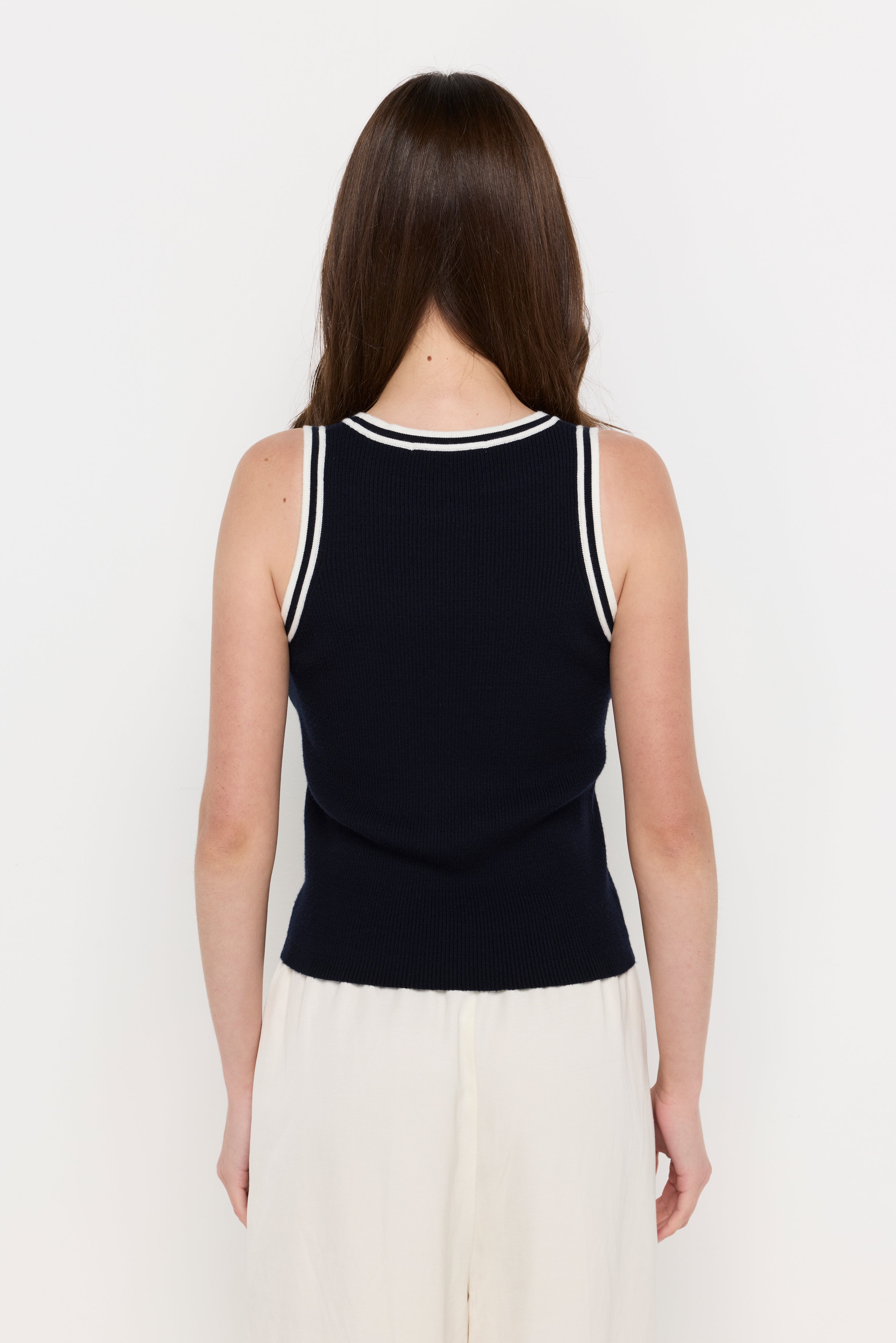 CONTRAST TRIM KNIT TANK TOP