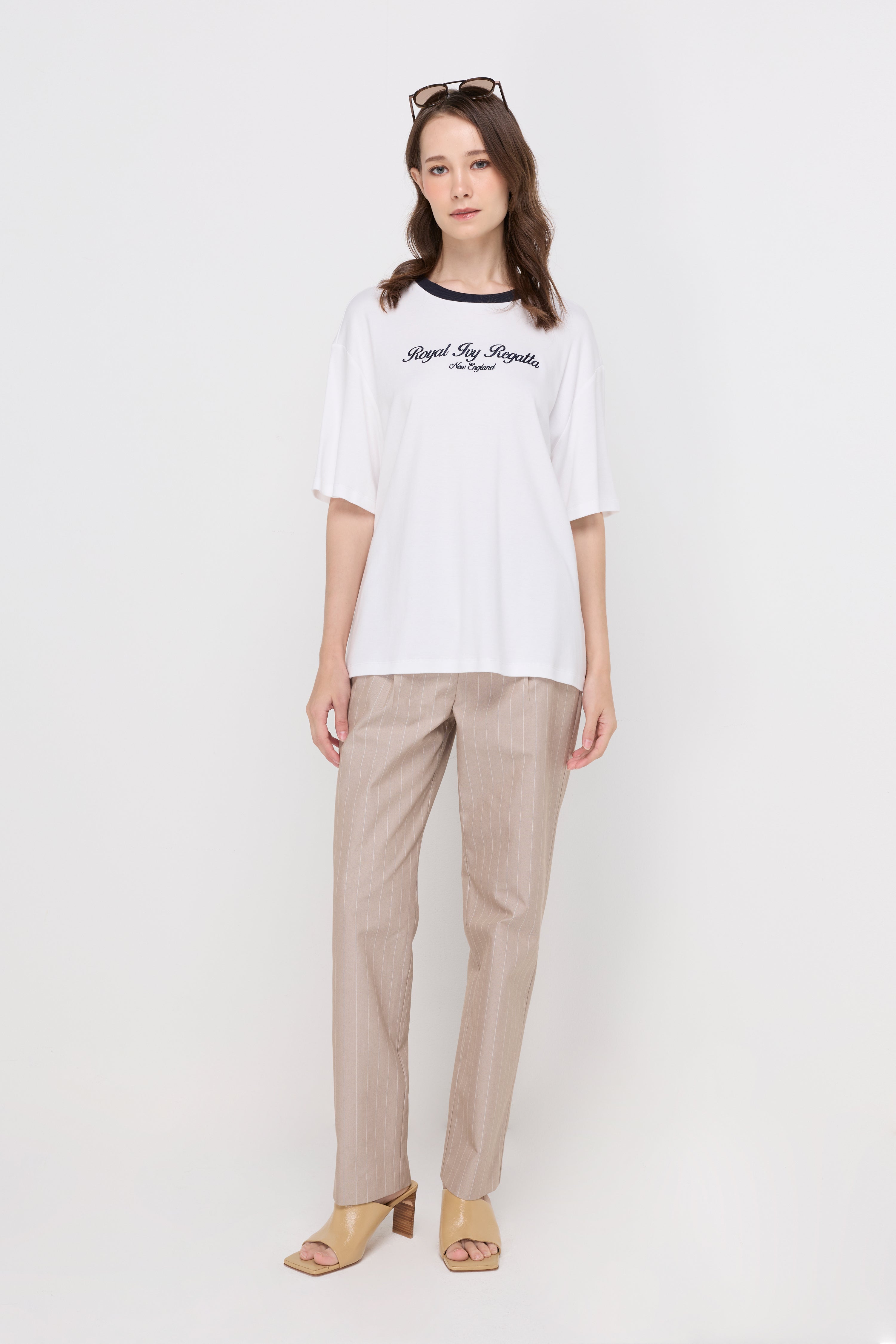 CONTRAST RIB EMBROIDERED T-SHIRT