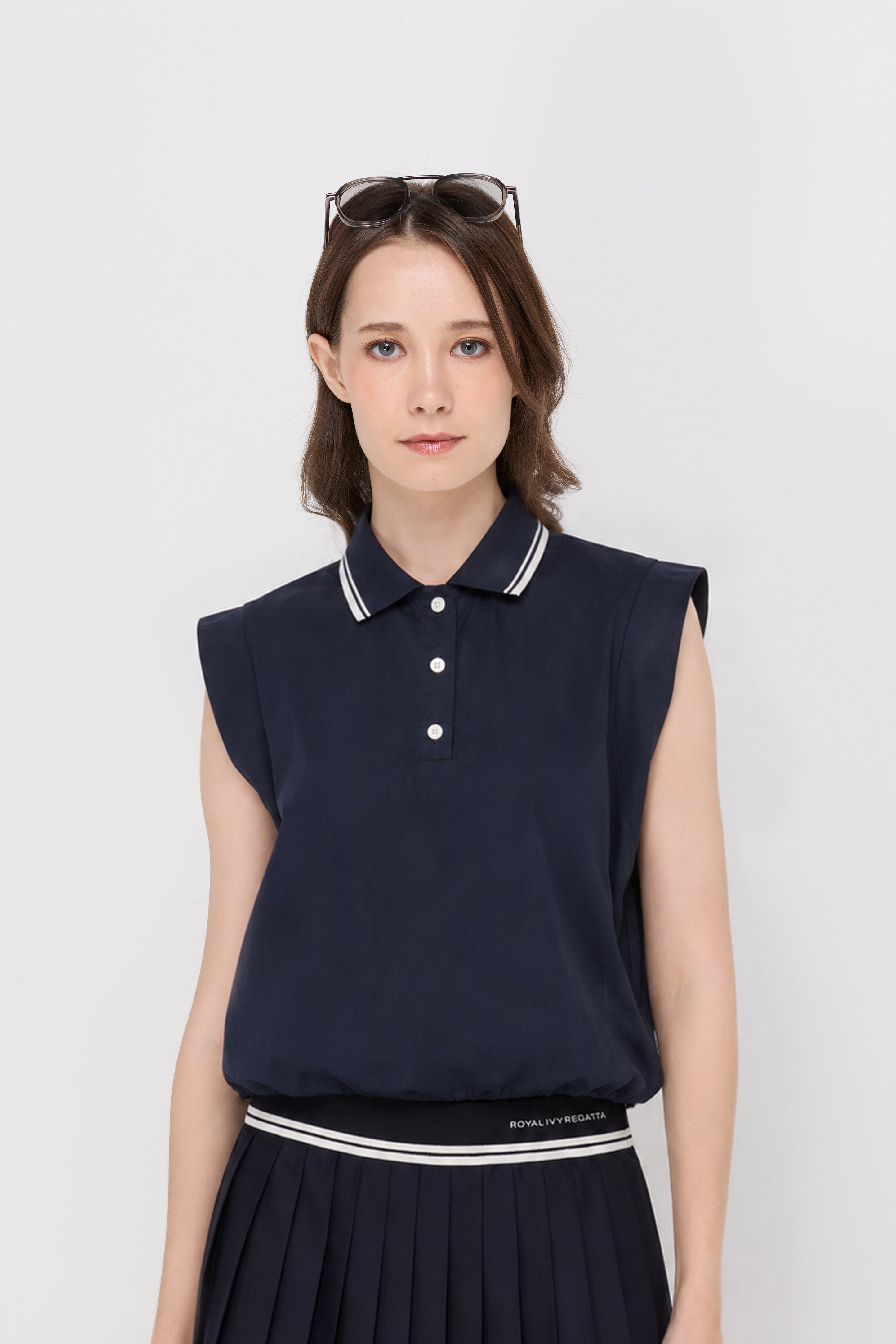 CONTRAST TRIM SLEEVELESS POLO BLOUSE