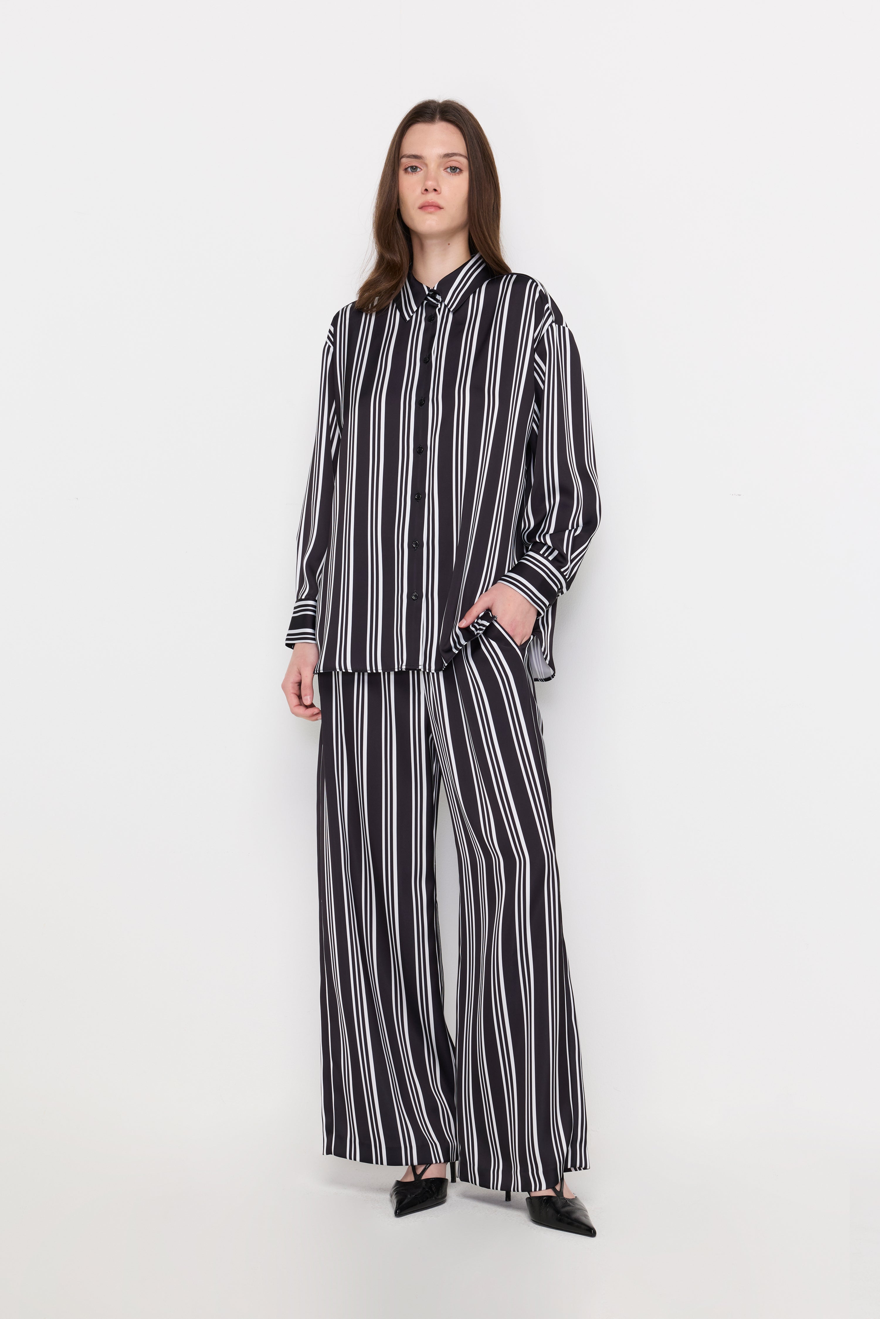 BOLD VERTICAL STRIPE WIDE-LEG TROUSERS