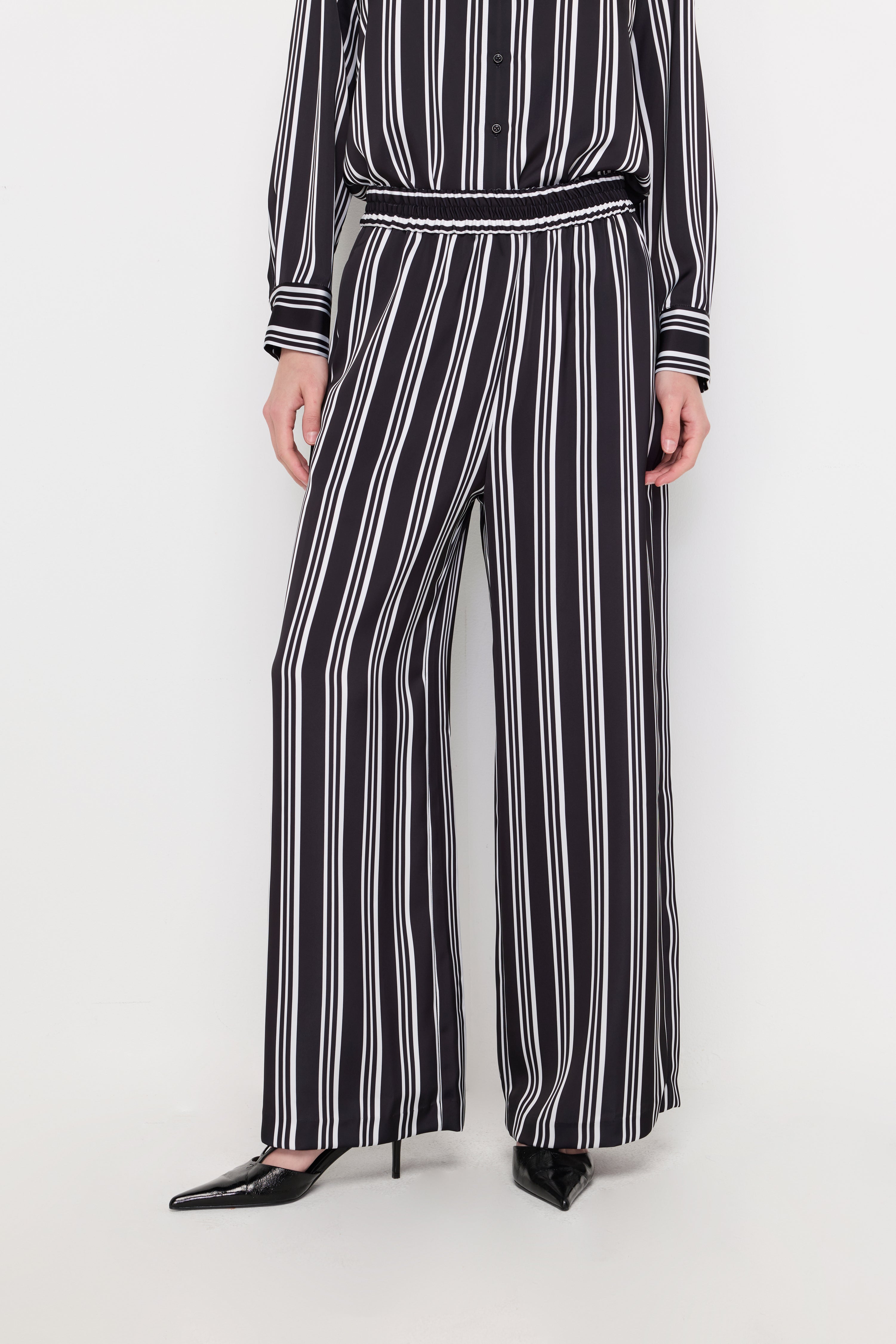 BOLD VERTICAL STRIPE WIDE-LEG TROUSERS