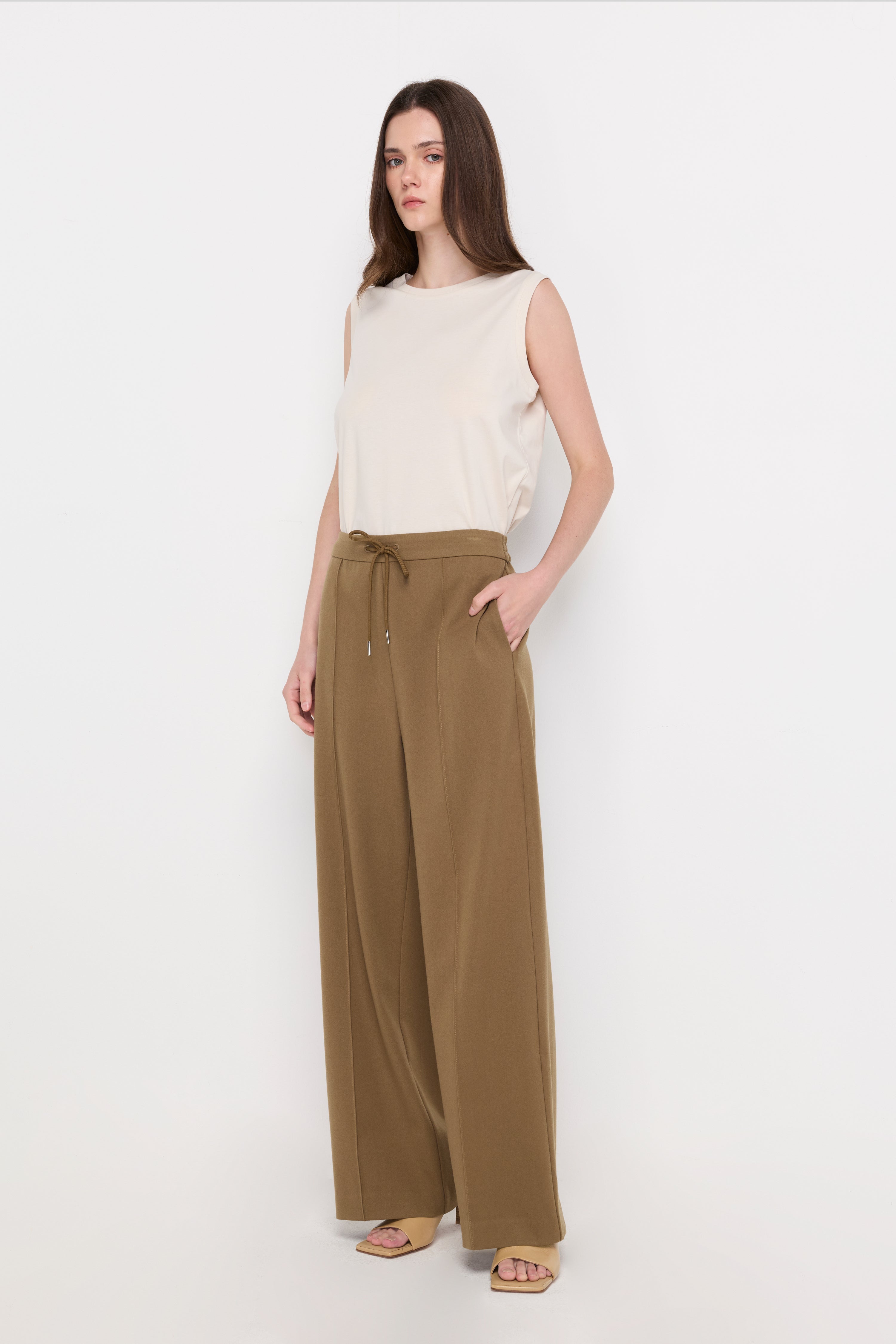 TEXTURED WIDE-LEG TROUSERS