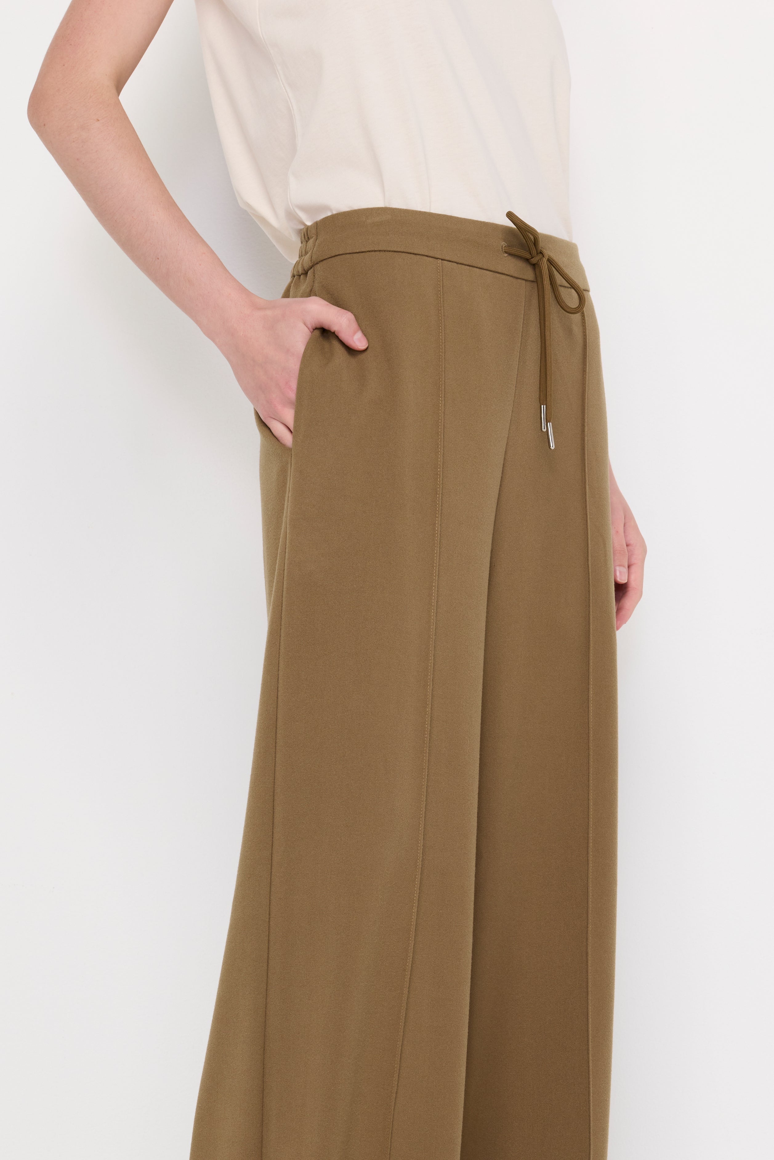 TEXTURED WIDE-LEG TROUSERS