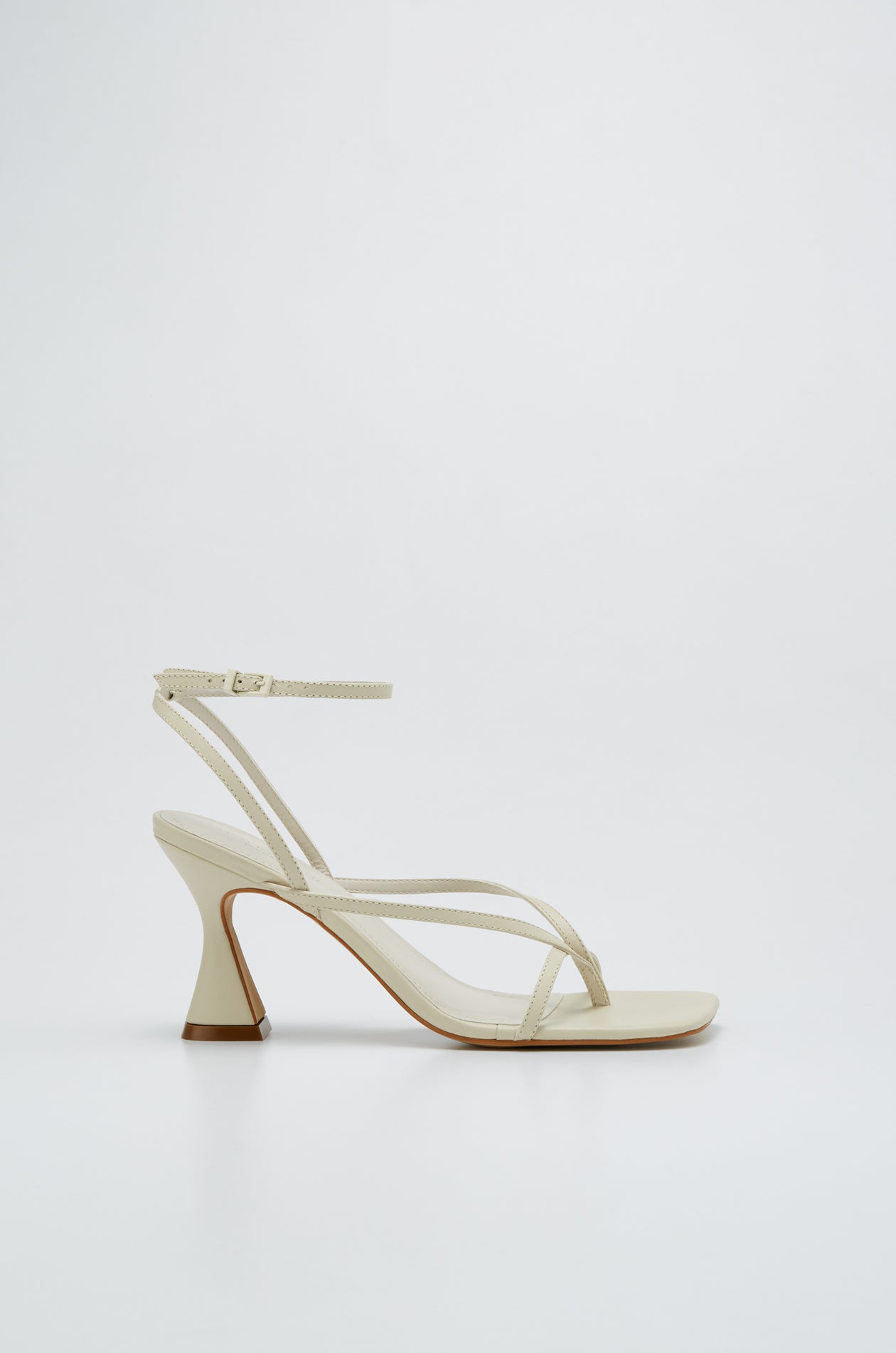 TRAPEZE HEEL WITH ANKLE STRAPS