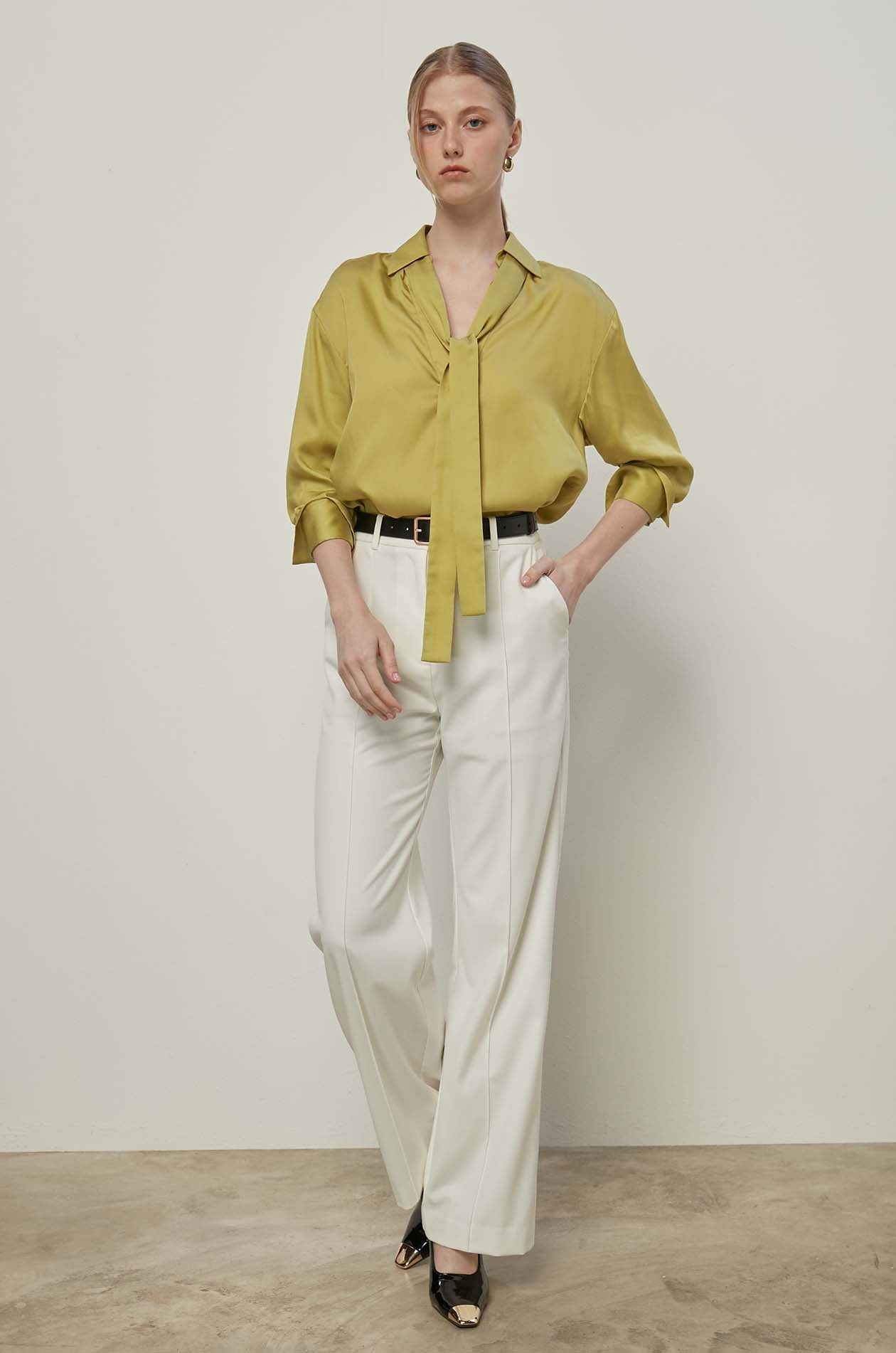 TIE STRAP BLOUSE
