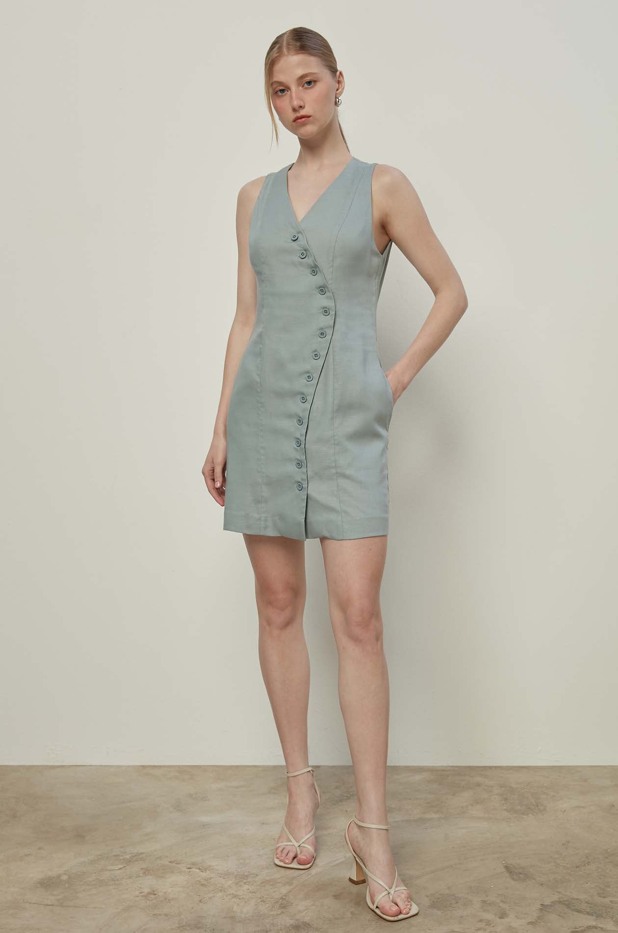CURVED PLACKET DRESS