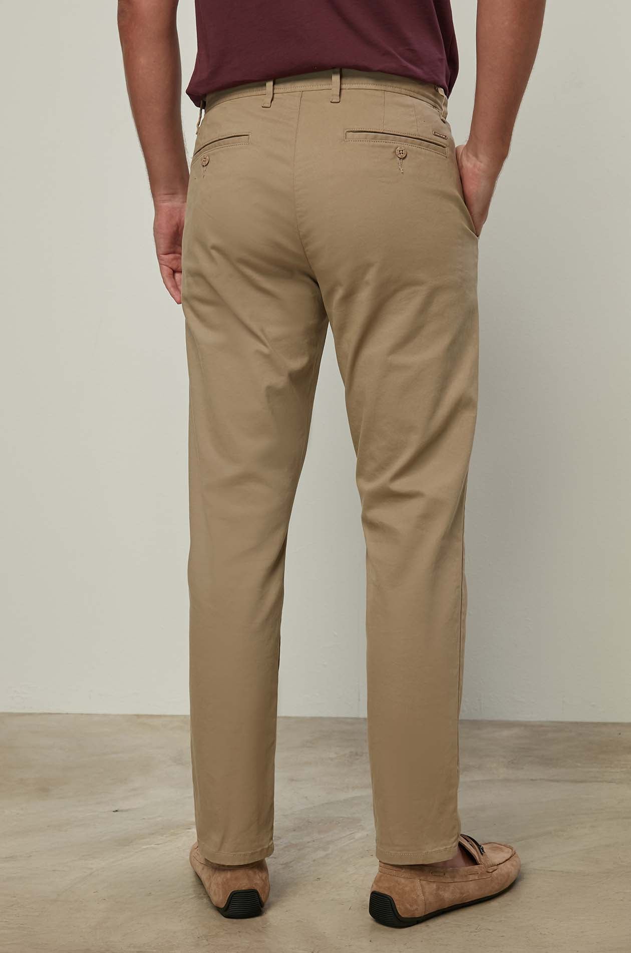 CLASSIC CHINO PANTS
