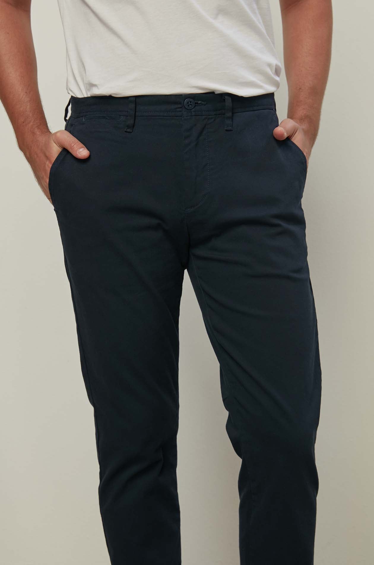 CLASSIC CHINO PANTS