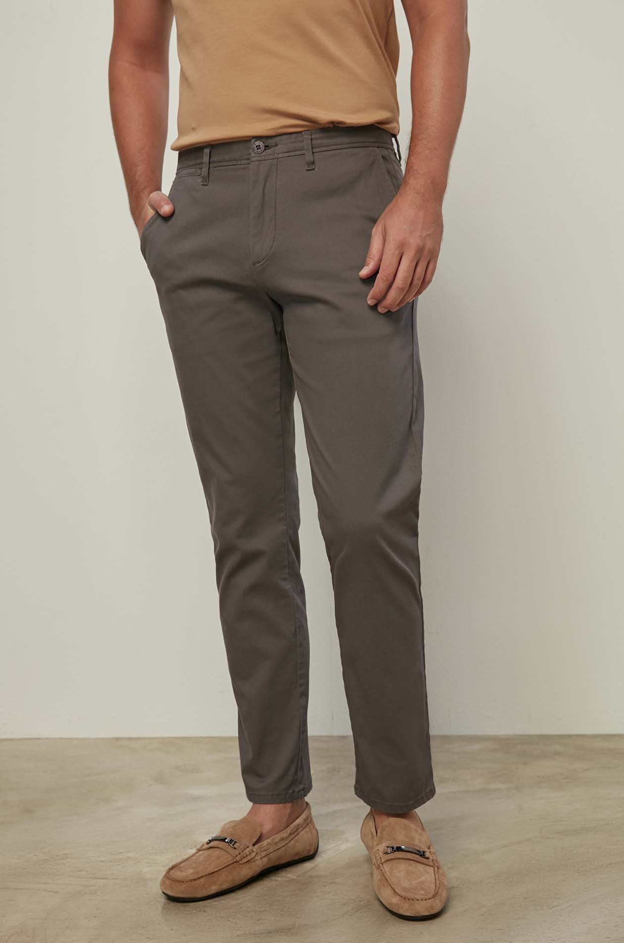 CLASSIC CHINO PANTS