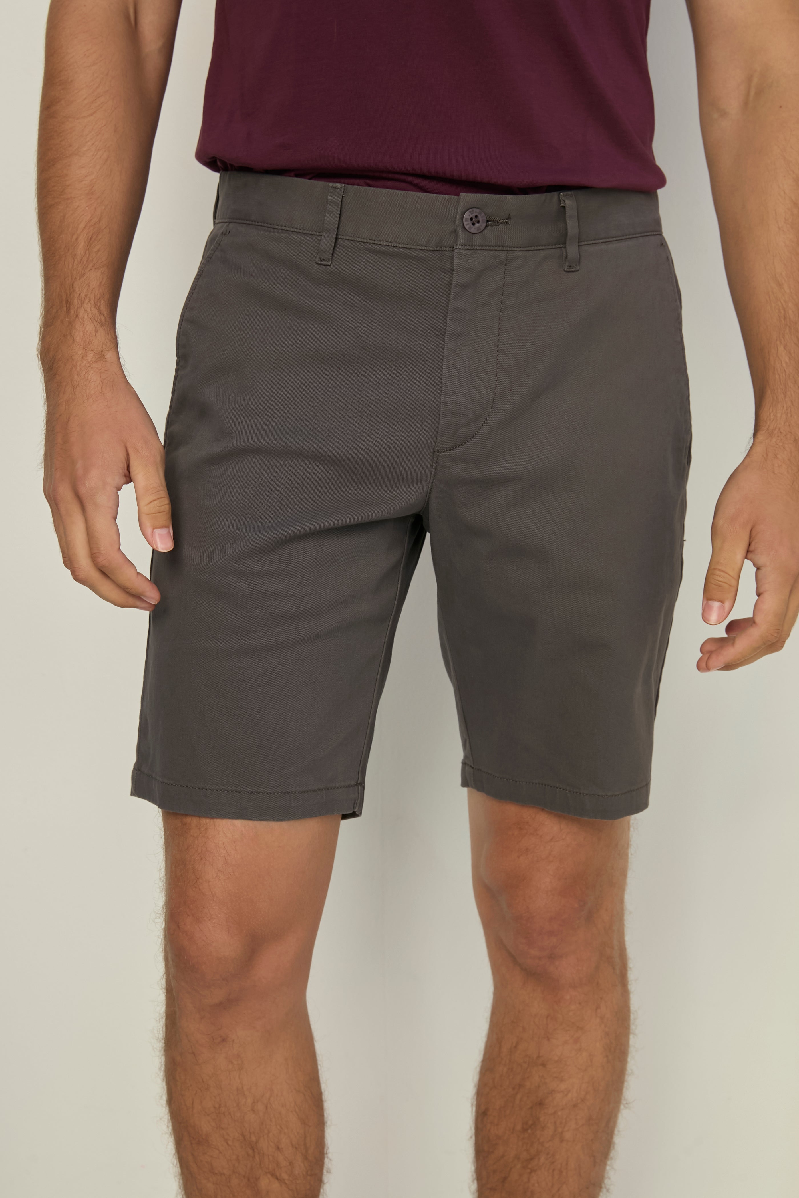 9 INCH CHINO SHORTS