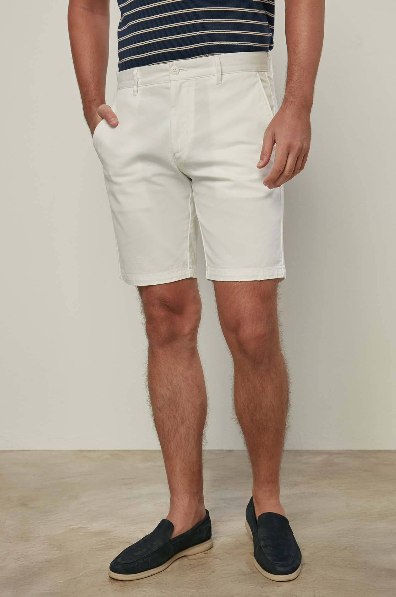 9 INCH CHINO SHORTS