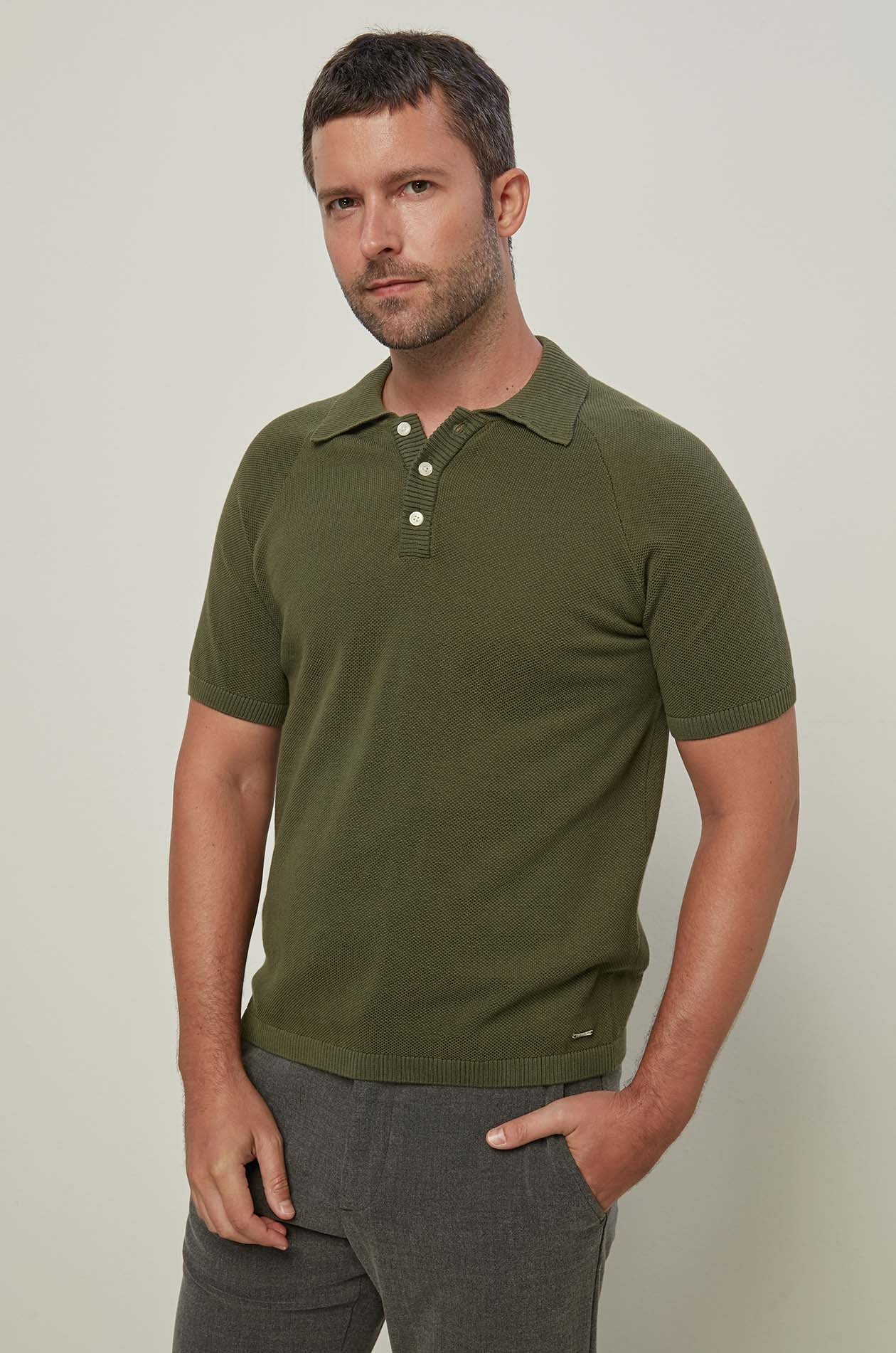 RIBBED TRIM POLO SHIRT